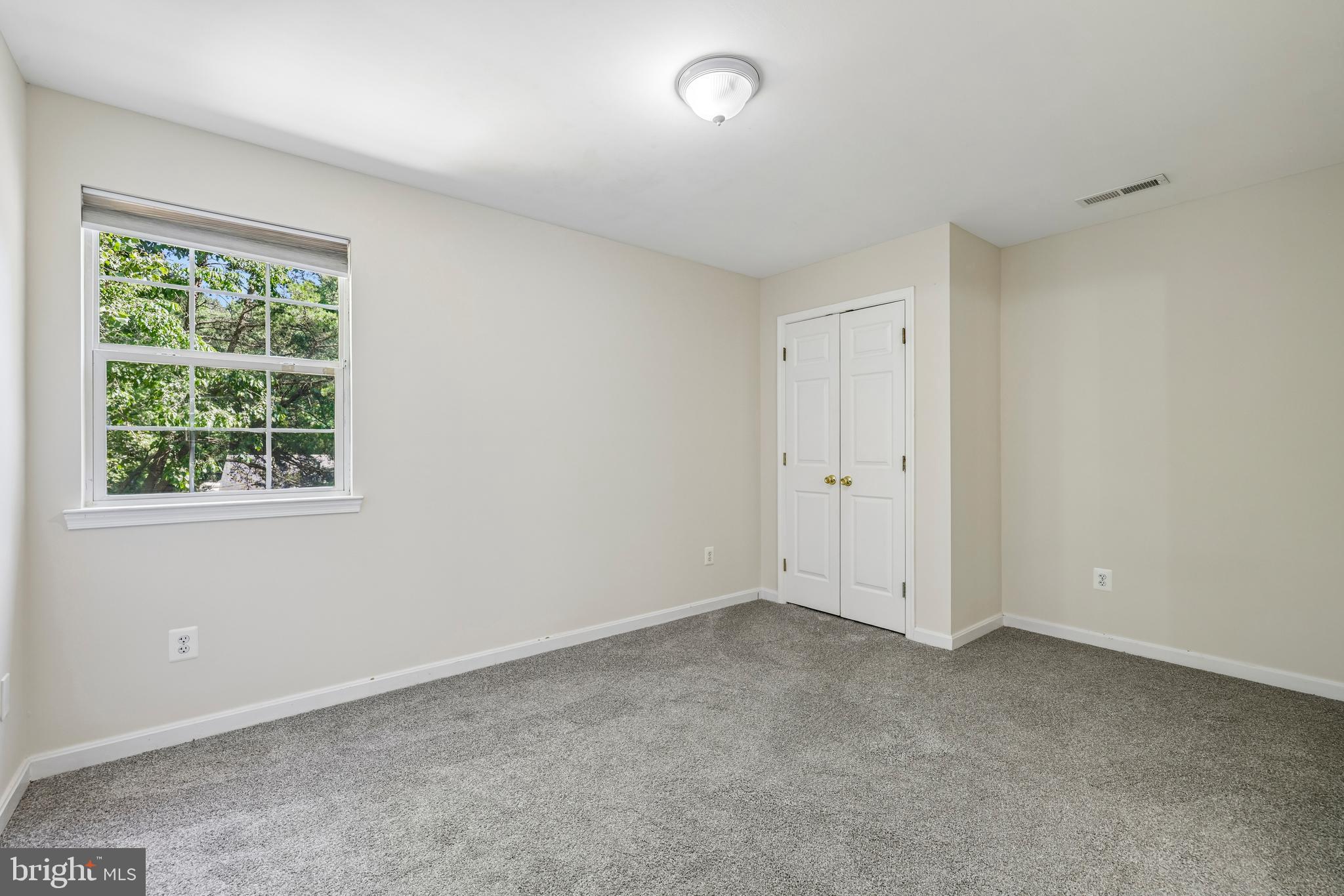 POWHATAN BEACH - Residential