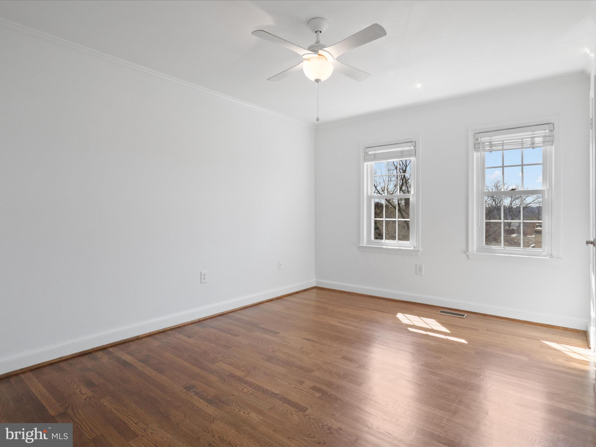 FOREST HILLS - Residential