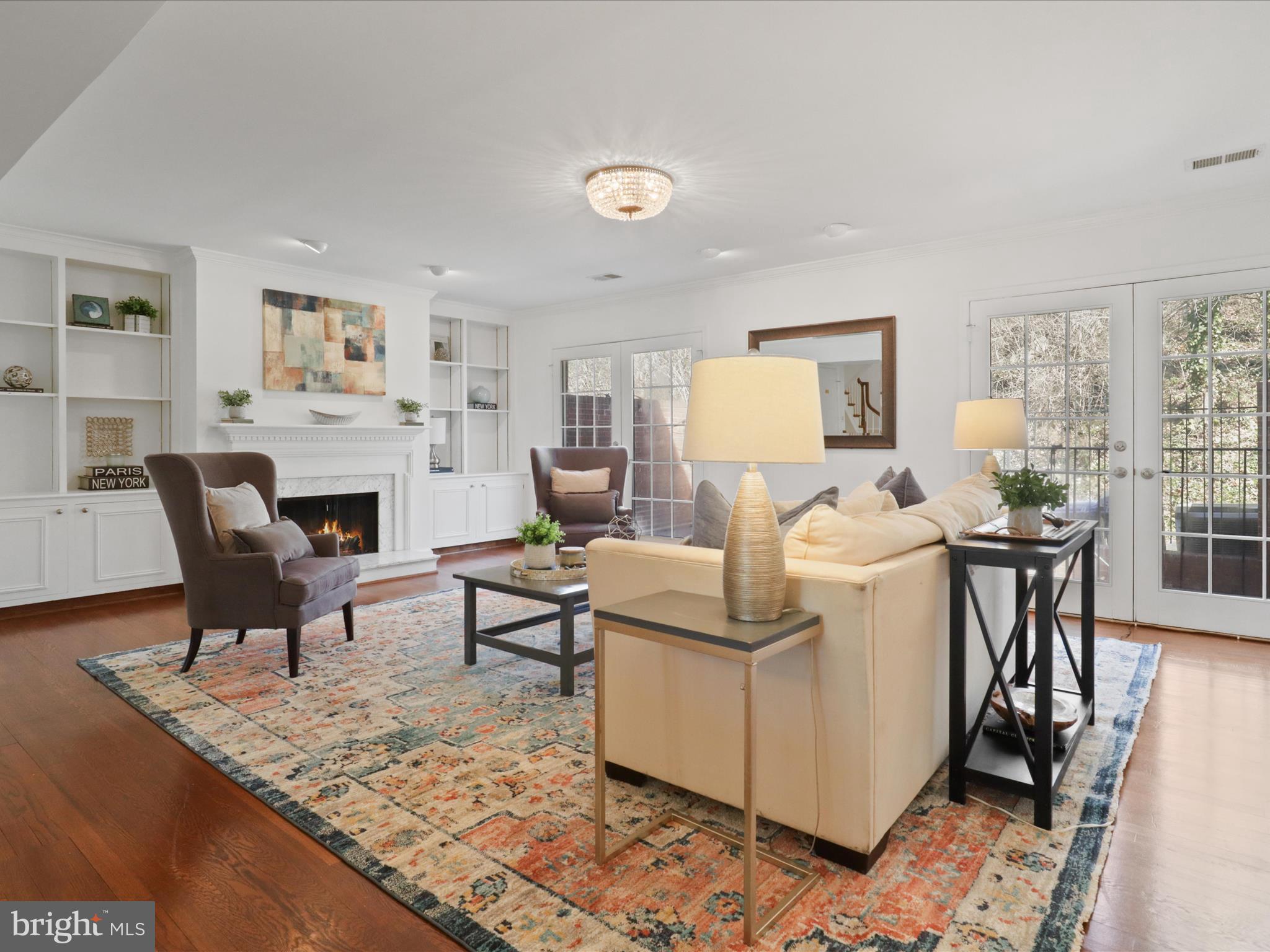 FOREST HILLS - Residential
