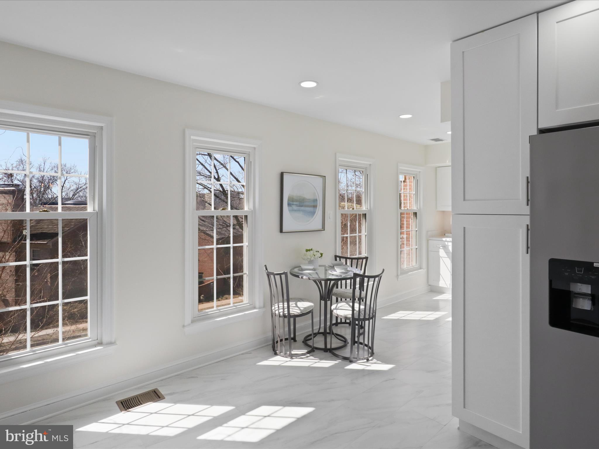 FOREST HILLS - Residential