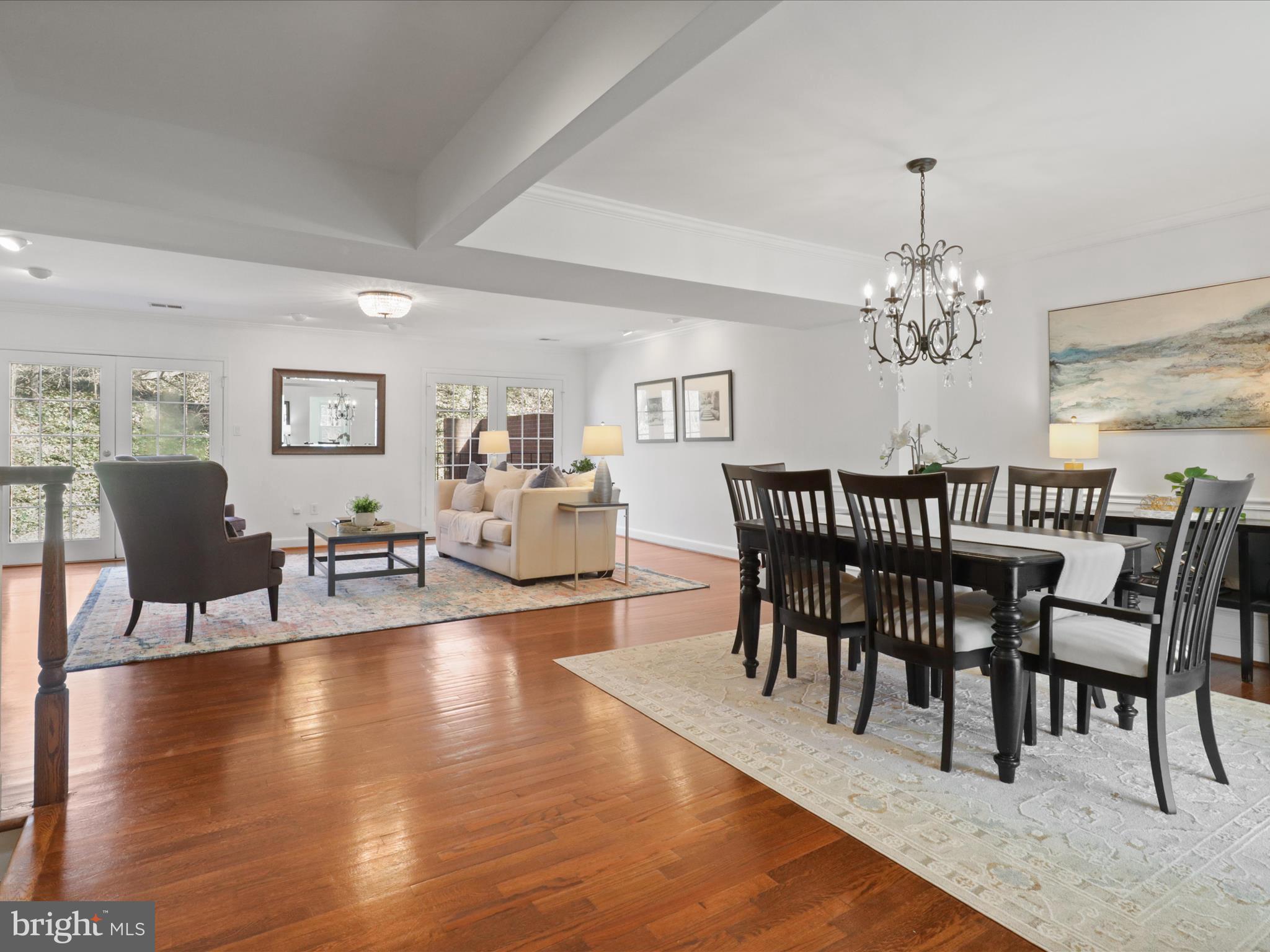 FOREST HILLS - Residential