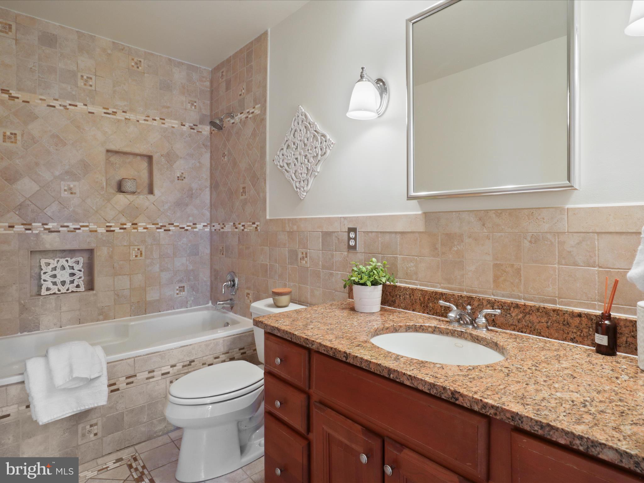FOREST HILLS - Residential