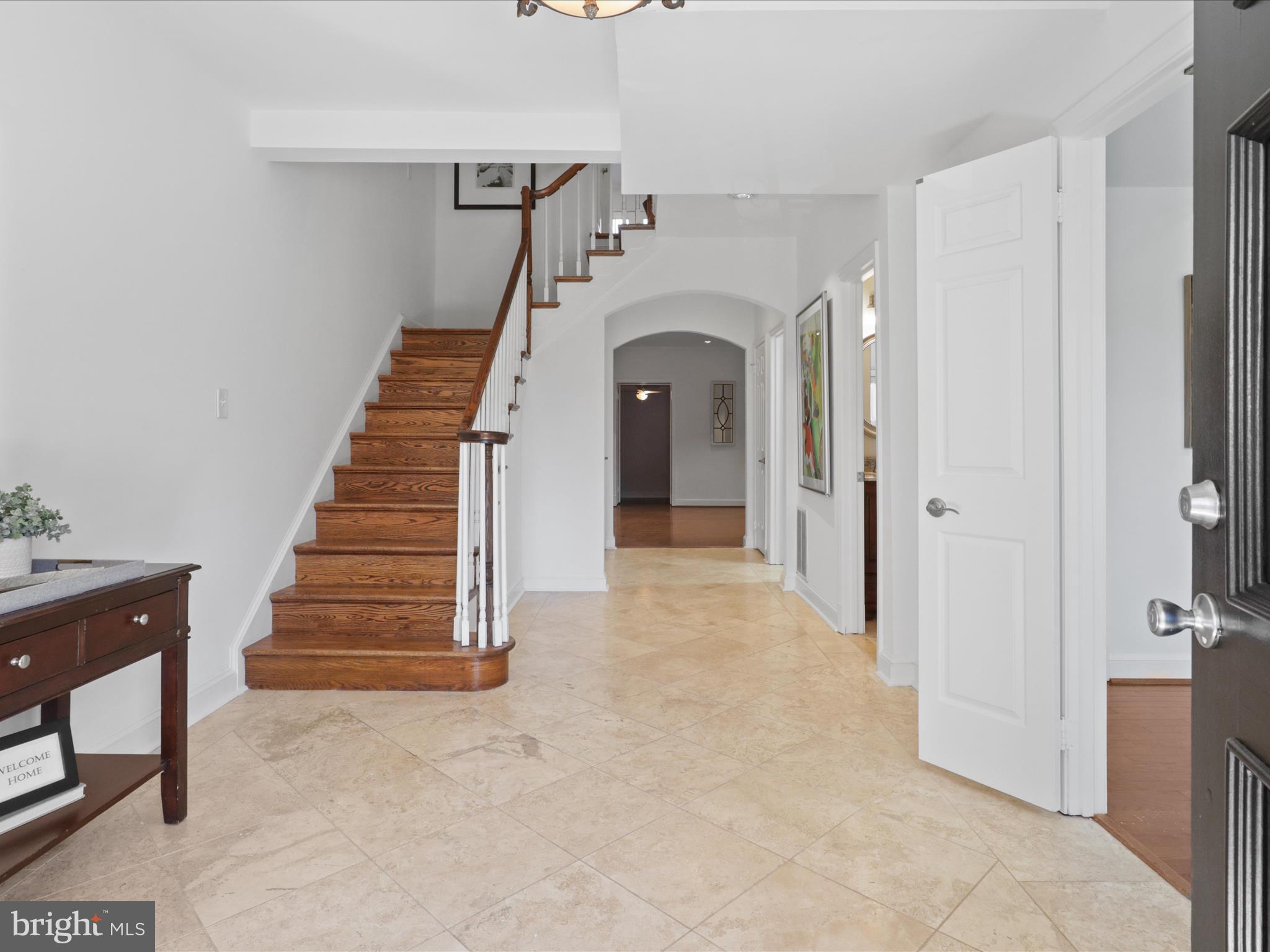 FOREST HILLS - Residential