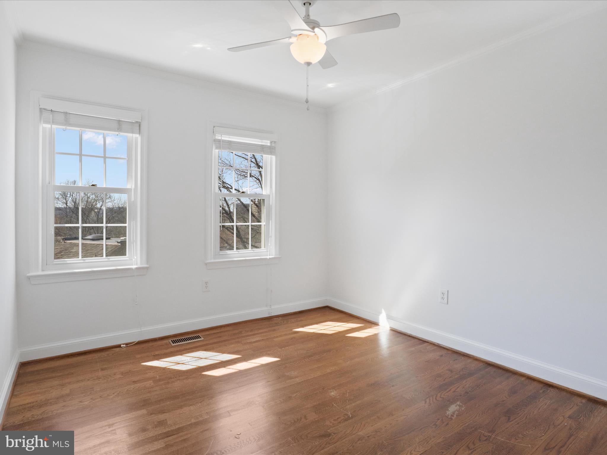 FOREST HILLS - Residential