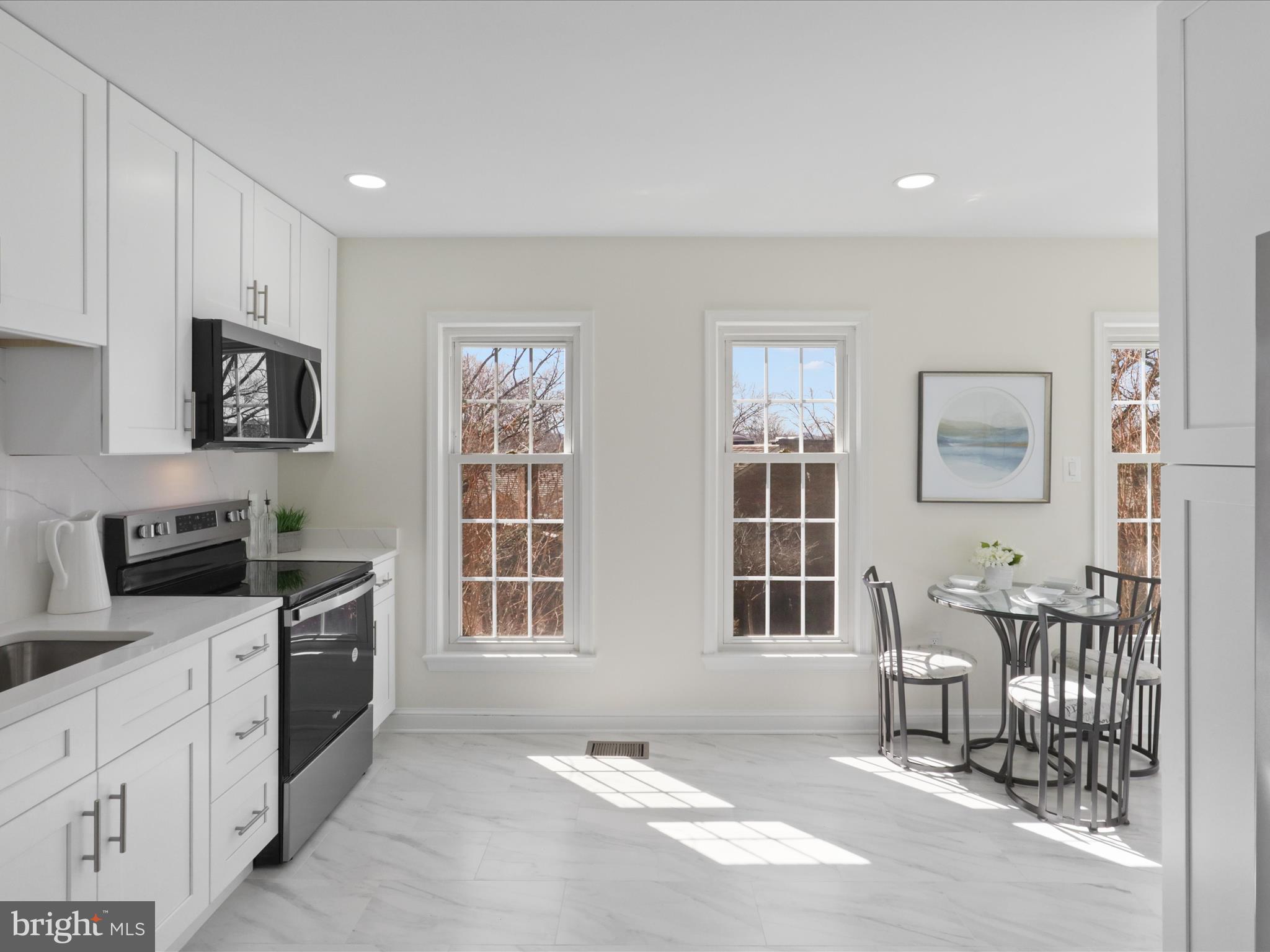 FOREST HILLS - Residential