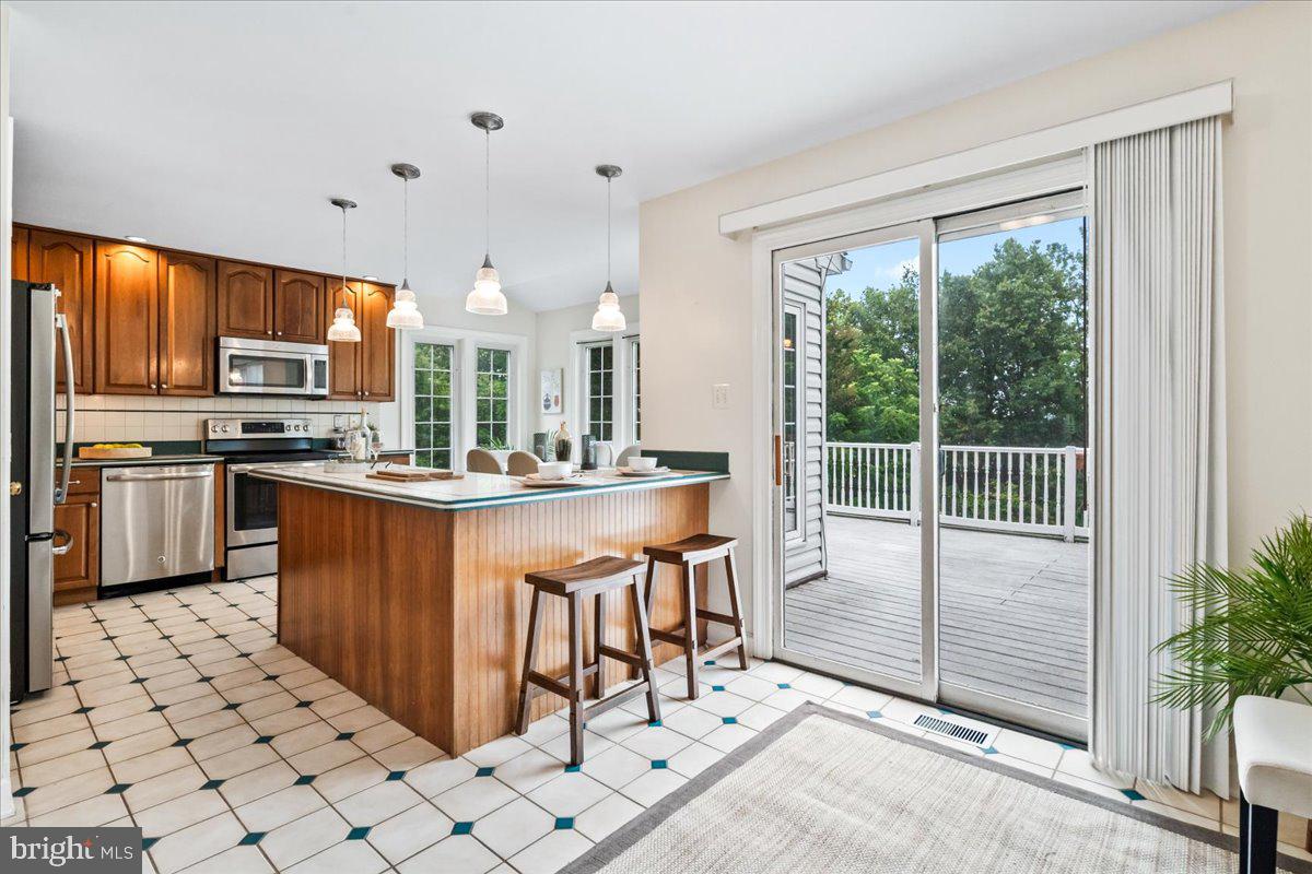 BALLENGER CREEK MEADOWS - Residential