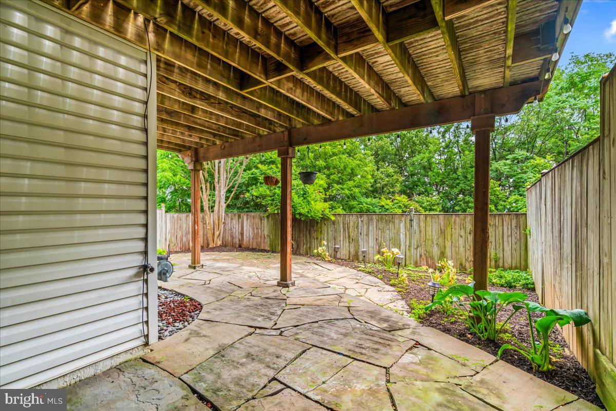 BALLENGER CREEK MEADOWS - Residential