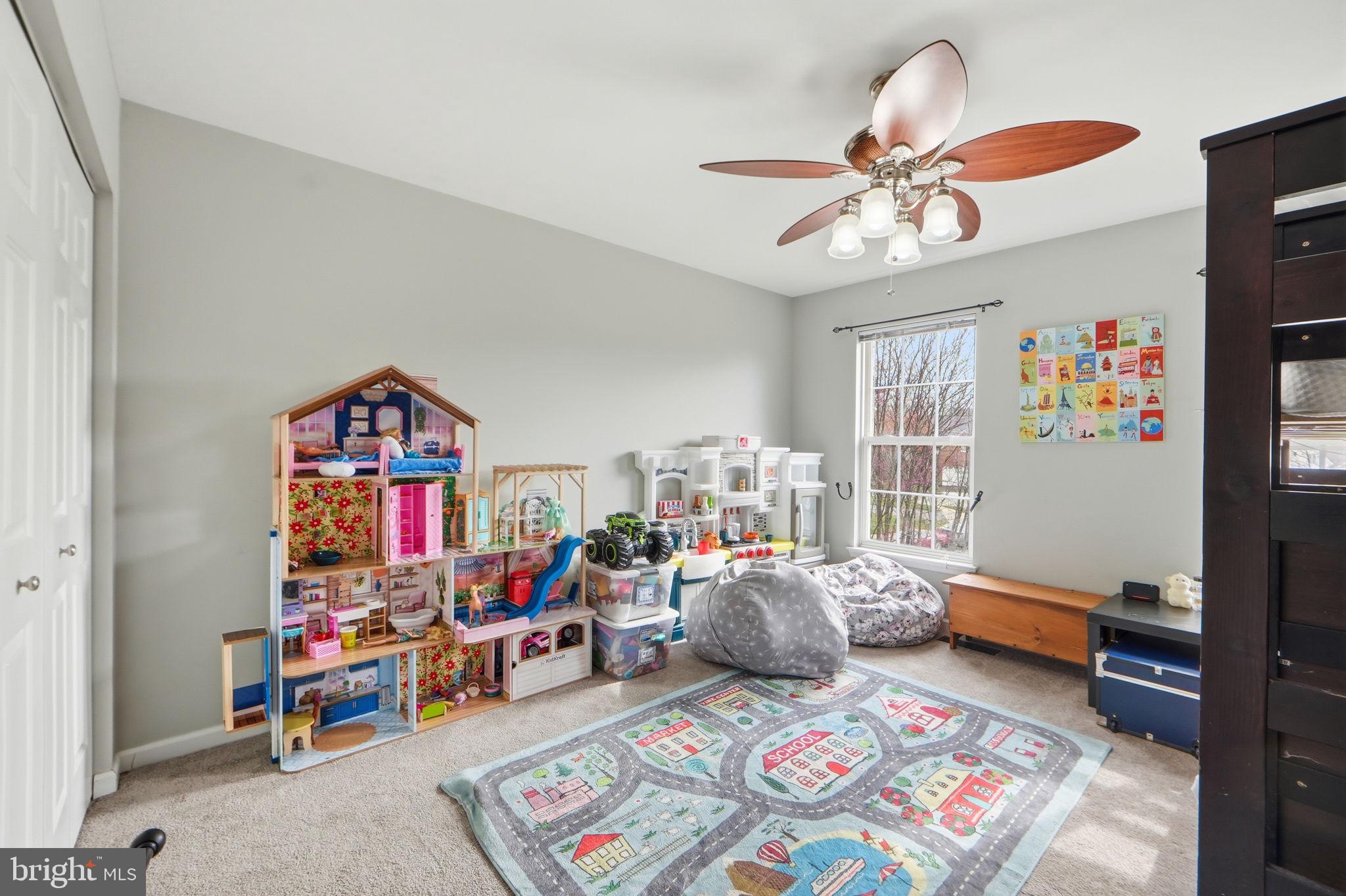 PRINCE WILLIAM TOWN CENTER - Residential