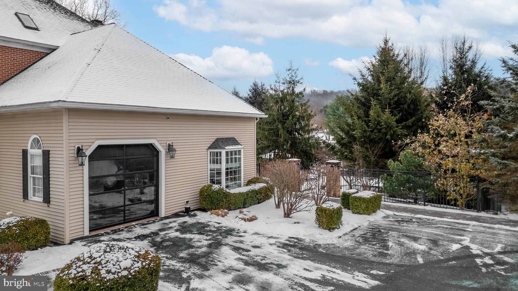 CEDAR CLIFF - Residential