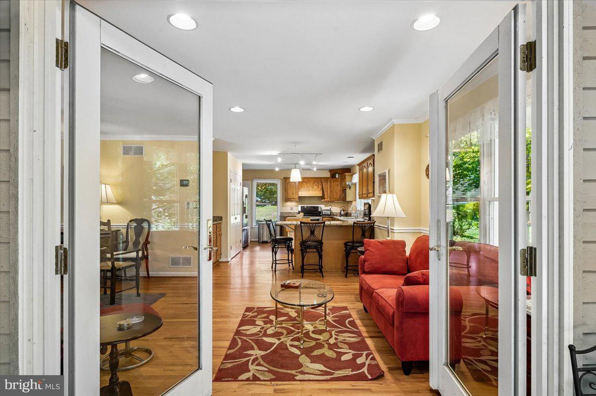 CARRIAGE HILLS - Residential