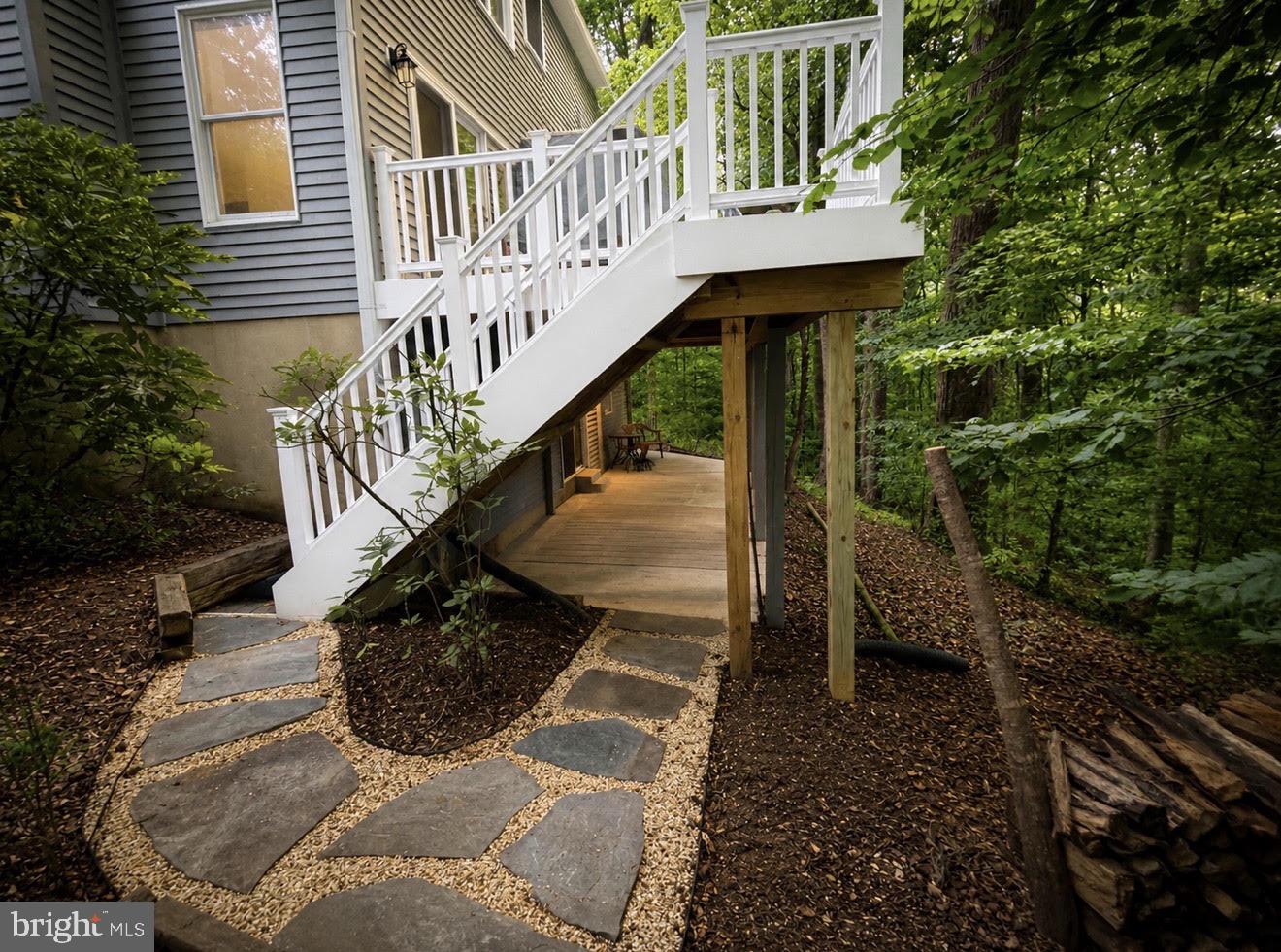 CARRIAGE HILLS - Residential