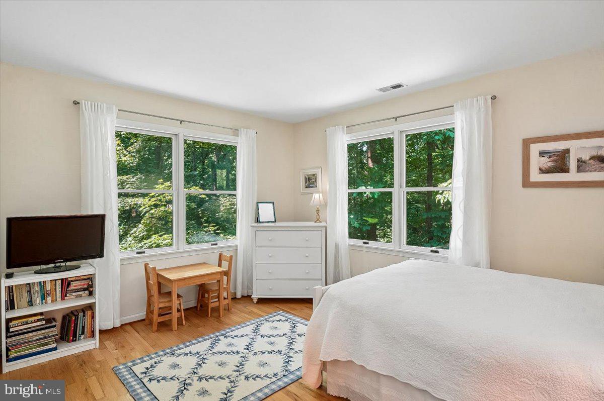CARRIAGE HILLS - Residential