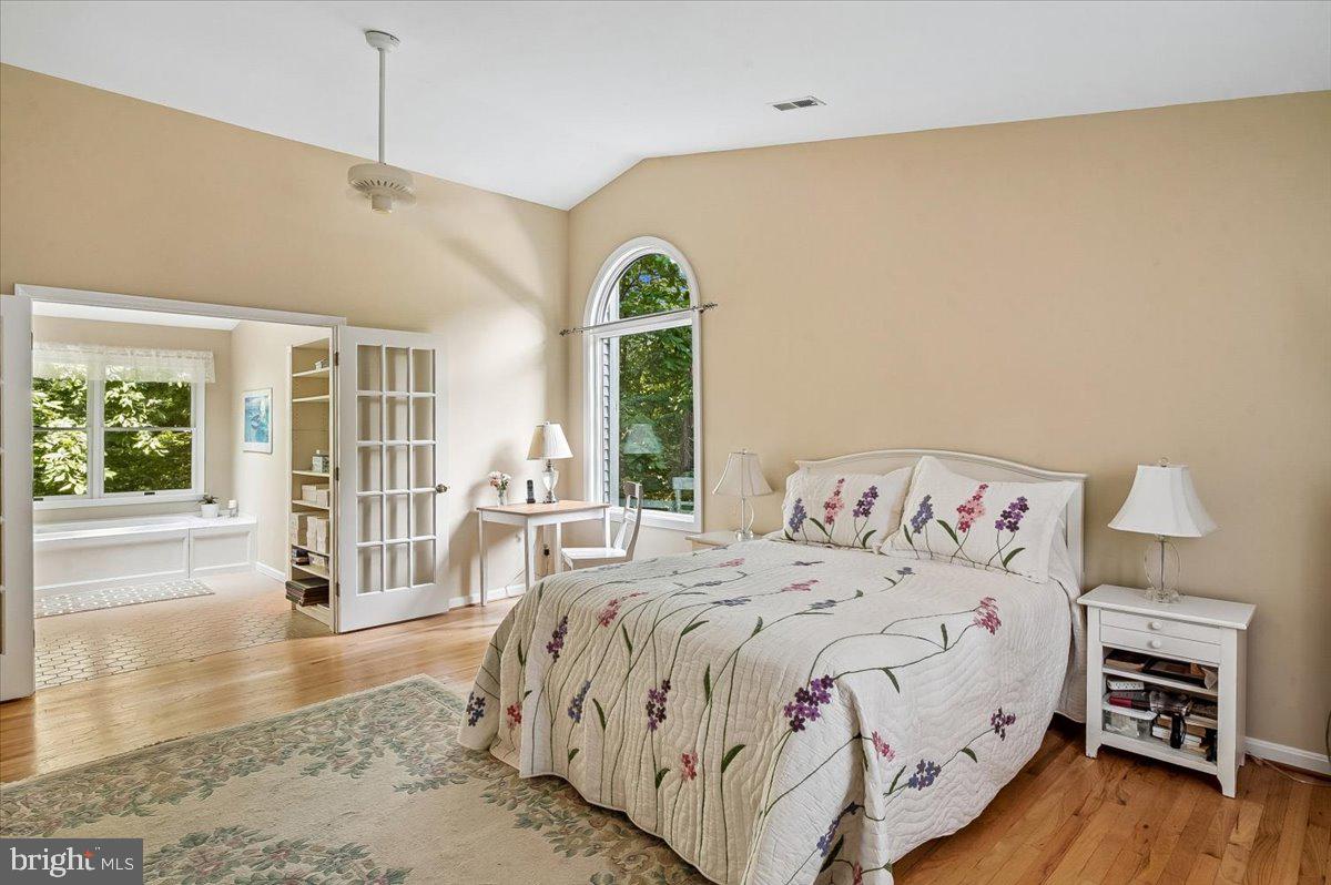 CARRIAGE HILLS - Residential