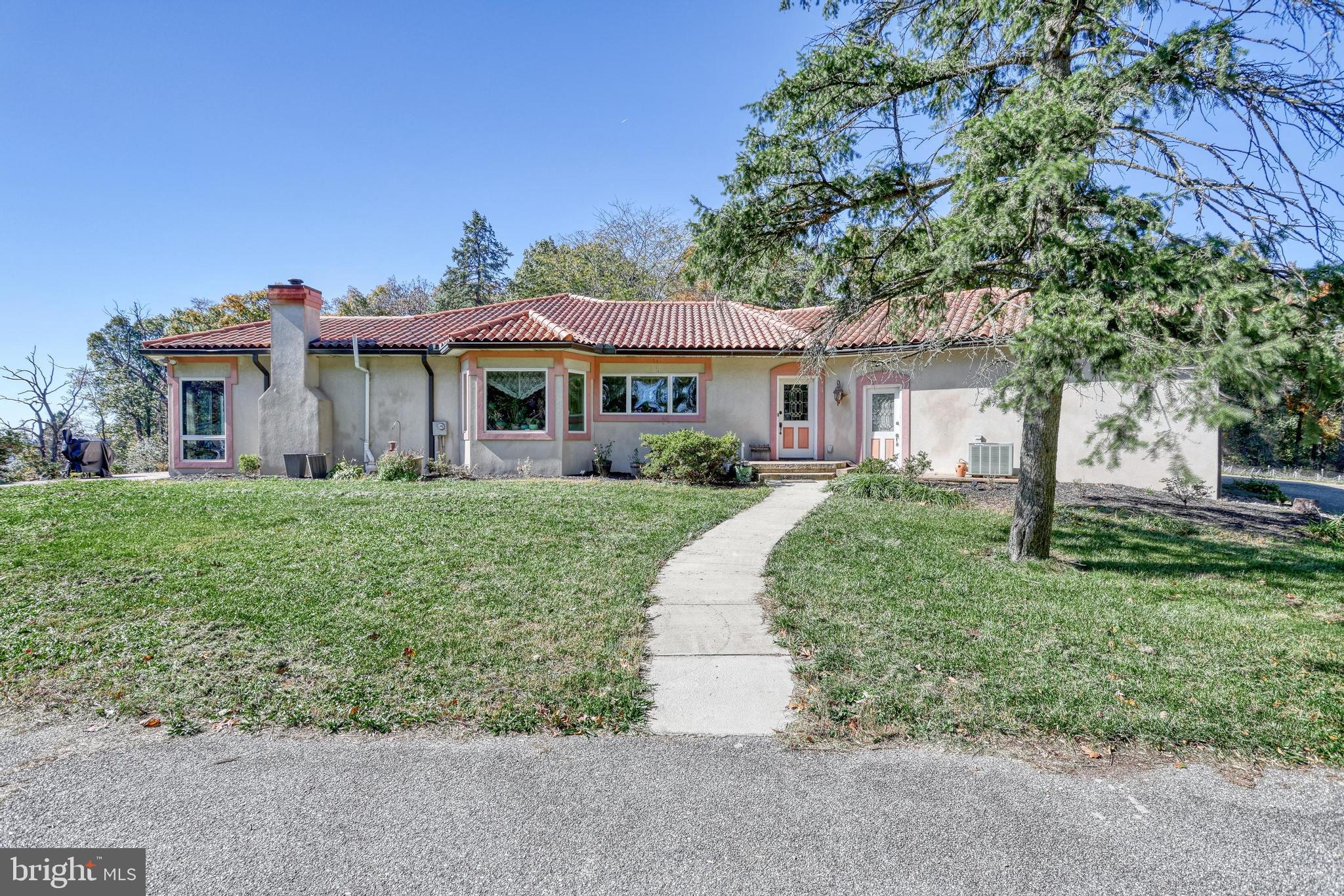 WINDSOR - Residential