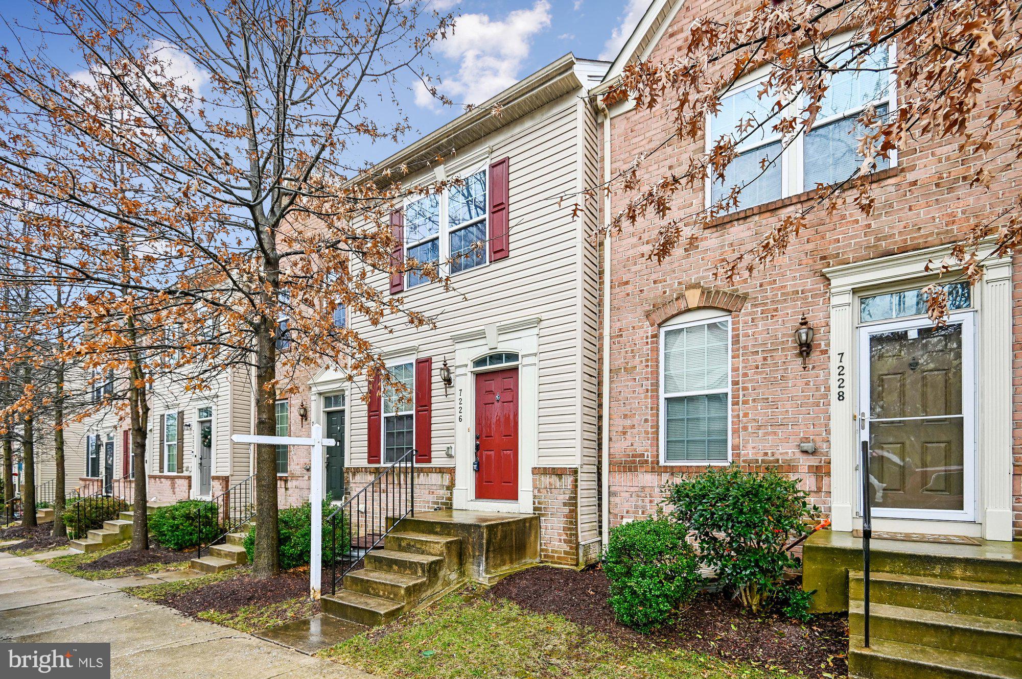 HOWARD SQUARE - Residential