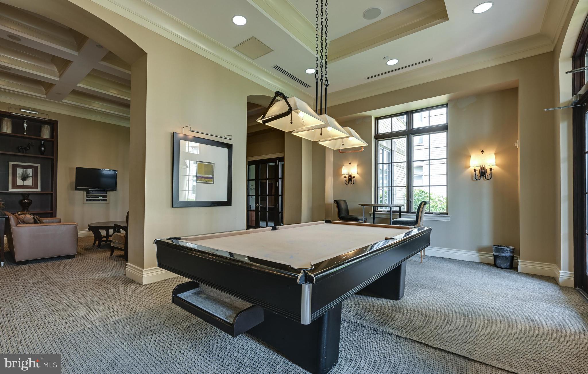 GALLERY AT WHITE FLINT - Residential