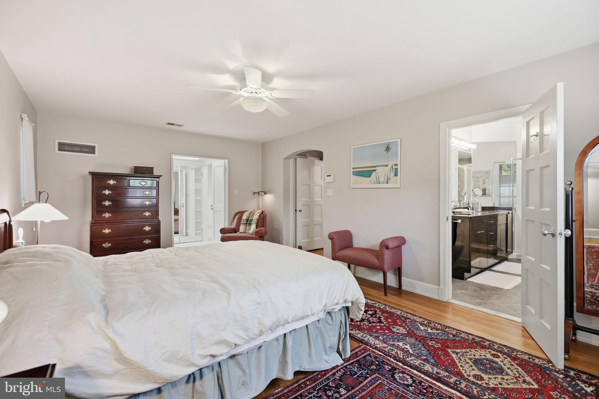FOREST HILLS - Residential