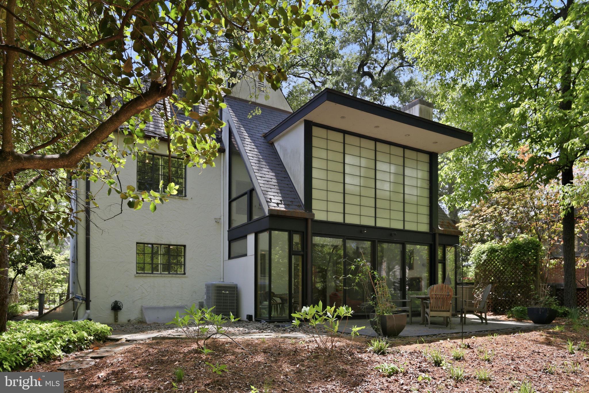 FOREST HILLS - Residential