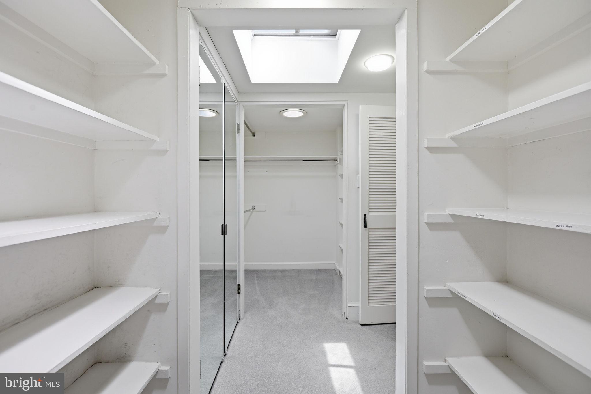 FOREST HILLS - Residential