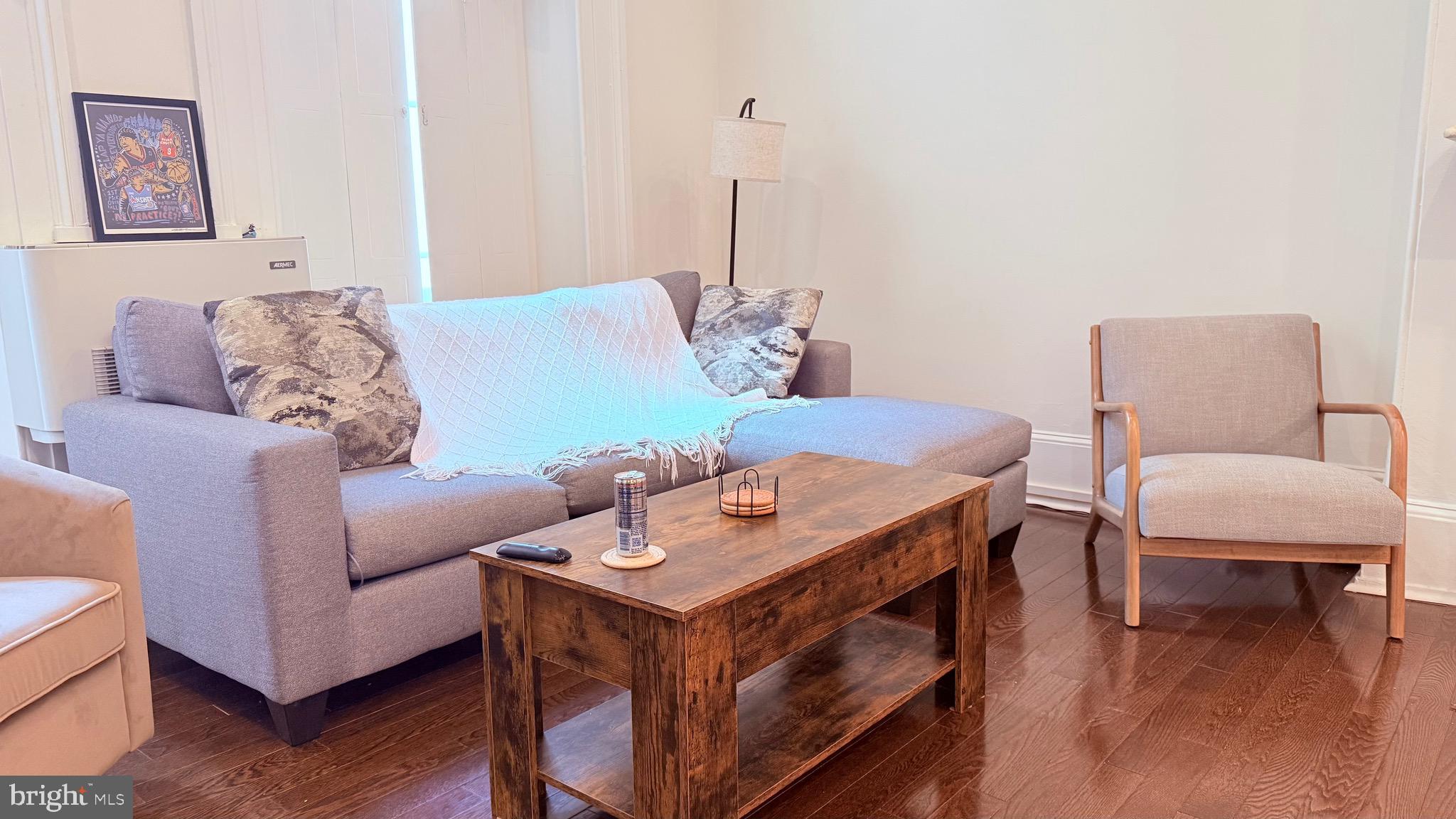 WASHINGTON SQ WEST - Residential