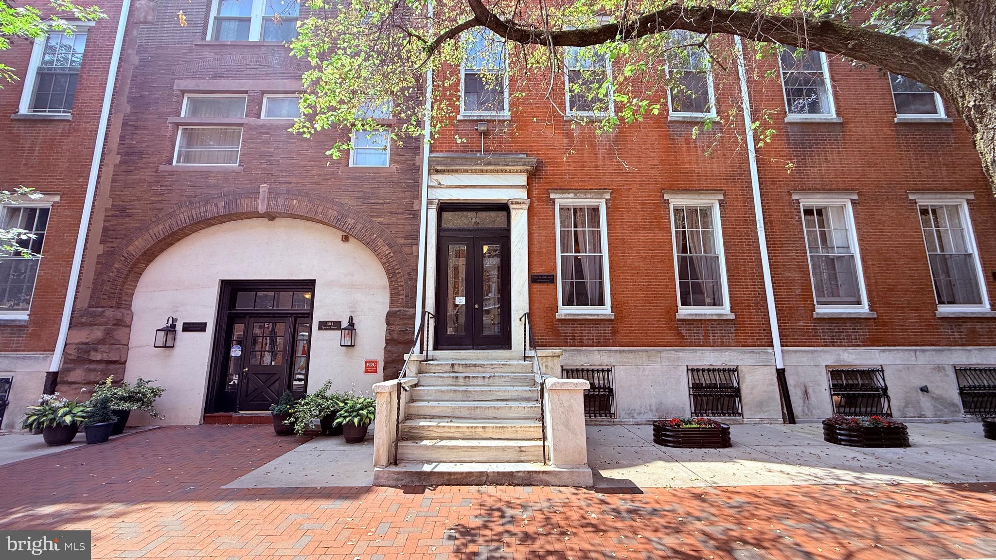 WASHINGTON SQ WEST - Residential