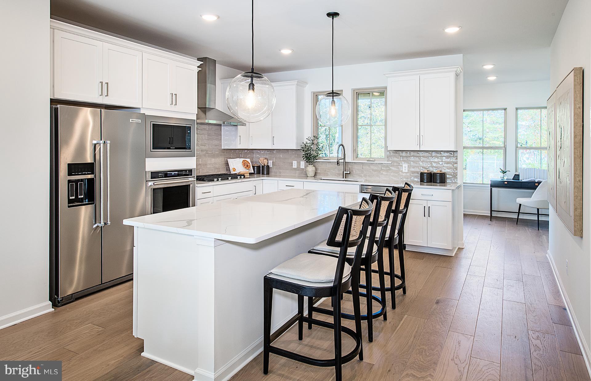 LEWIS POINTE - Residential