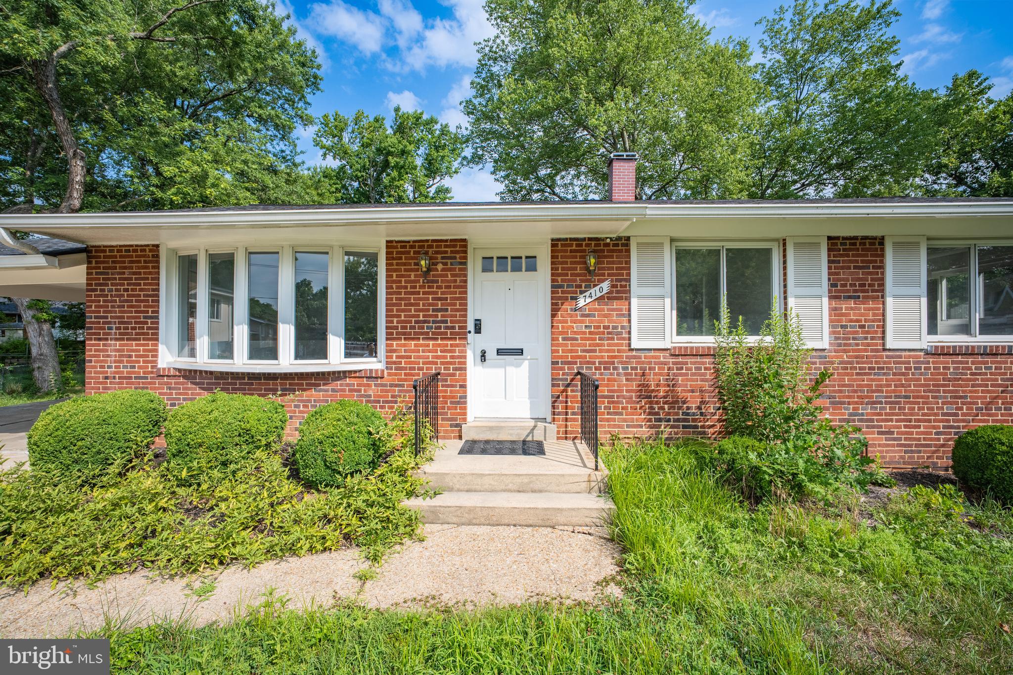 COLLEGE PARK ESTATES - Residential