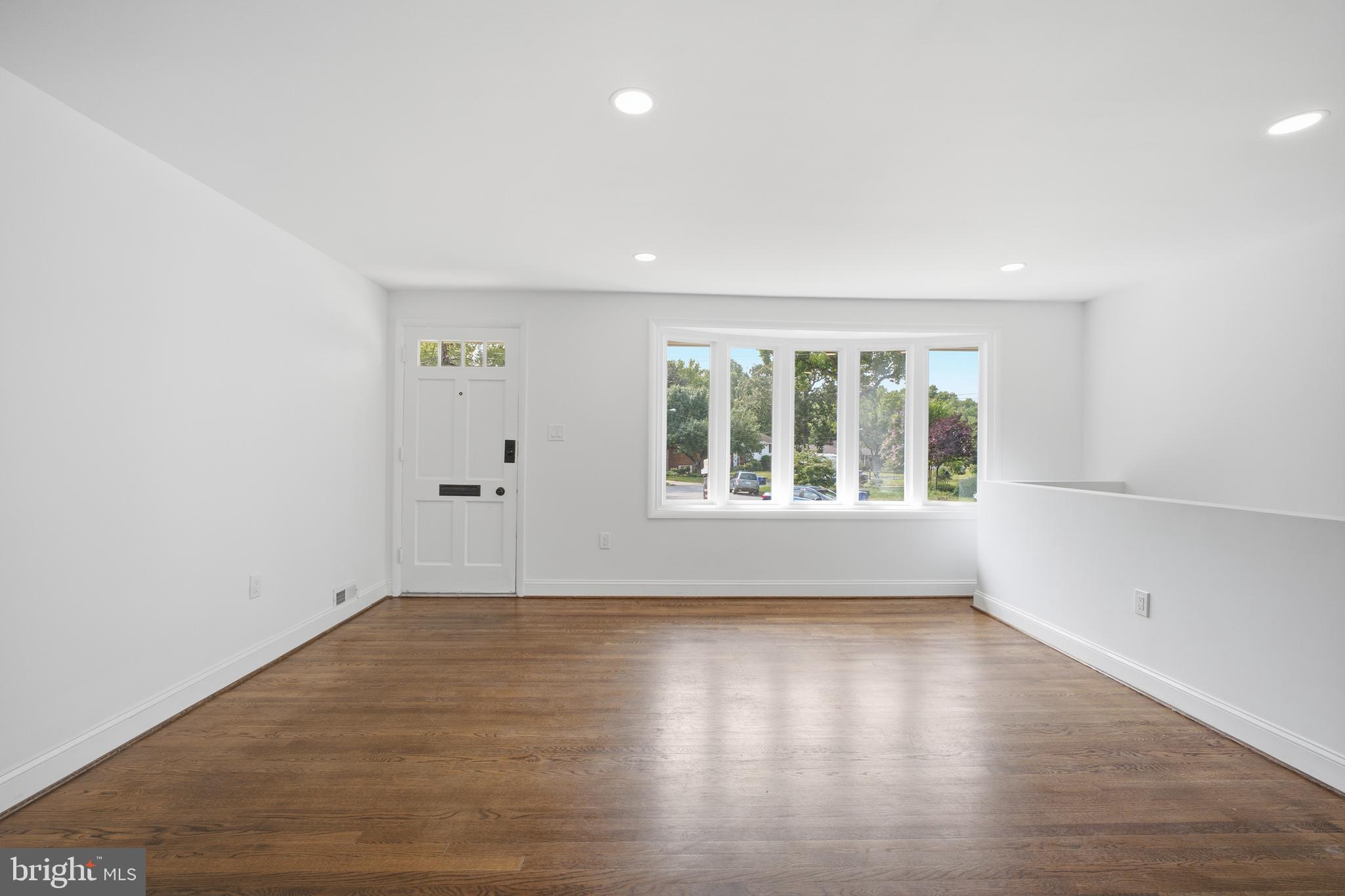COLLEGE PARK ESTATES - Residential