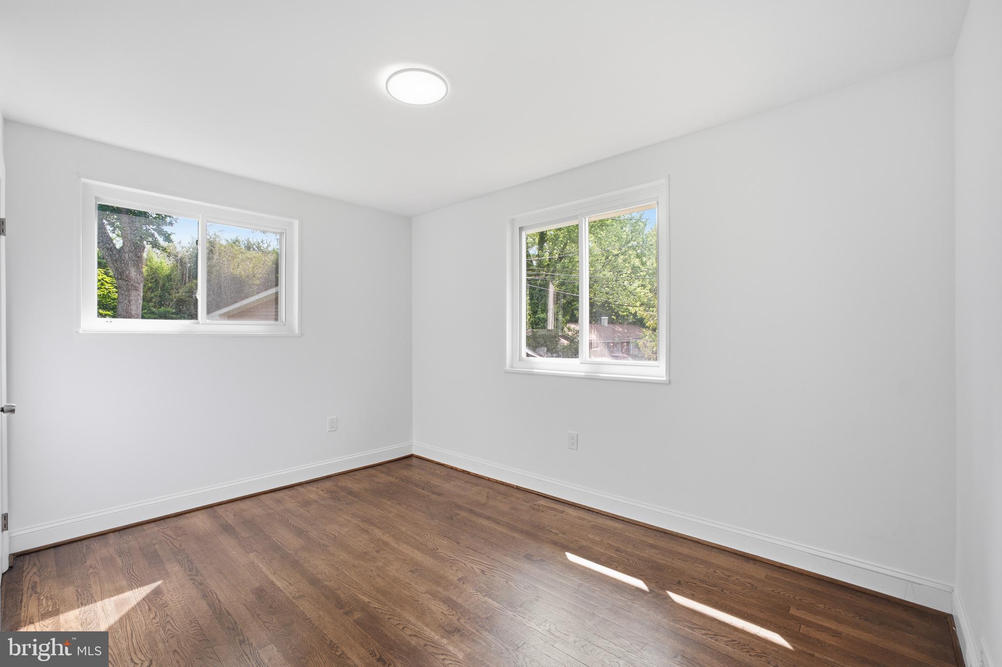COLLEGE PARK ESTATES - Residential