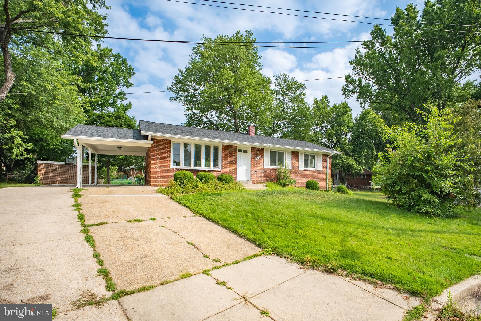 COLLEGE PARK ESTATES - Residential