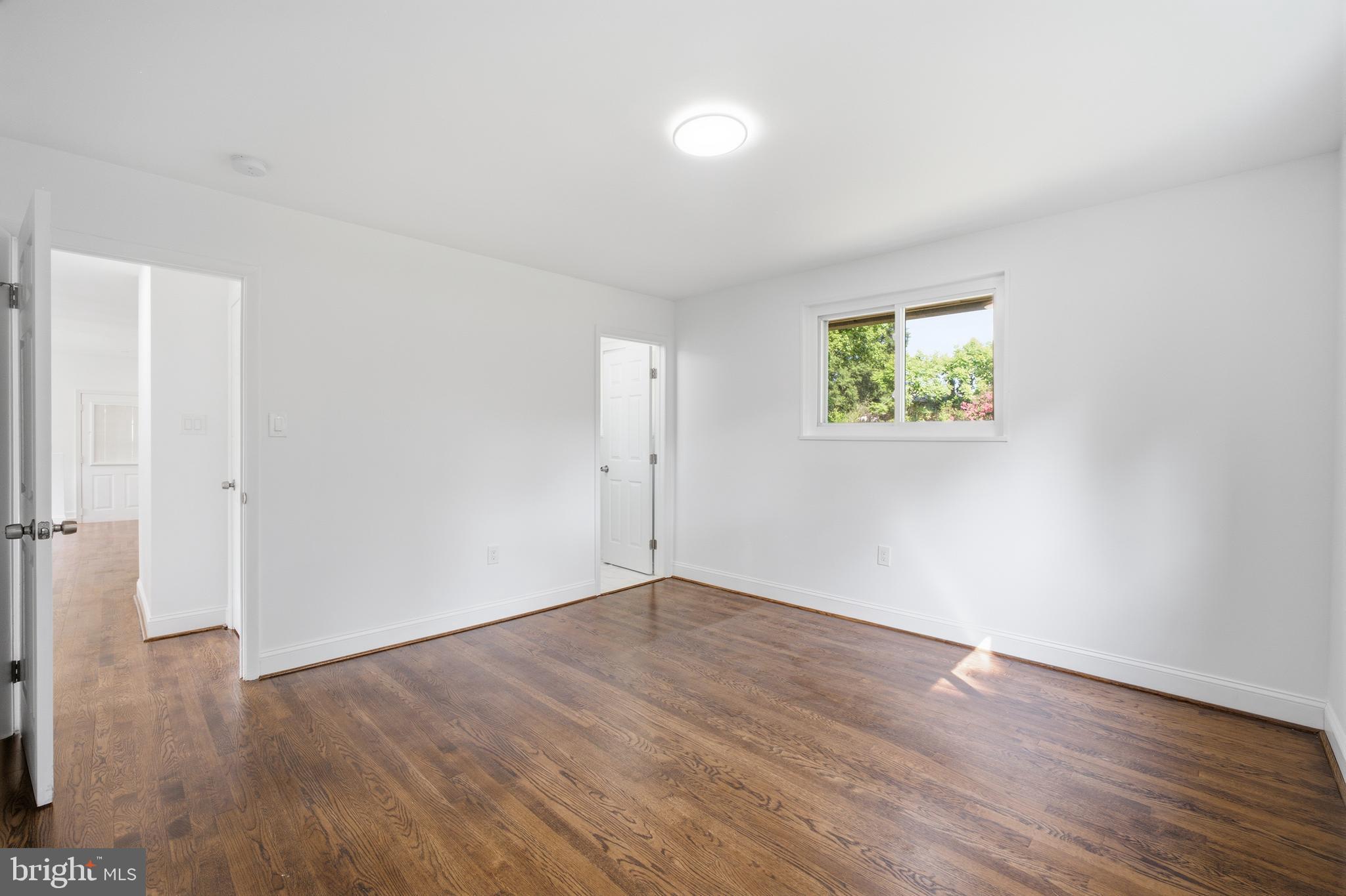 COLLEGE PARK ESTATES - Residential