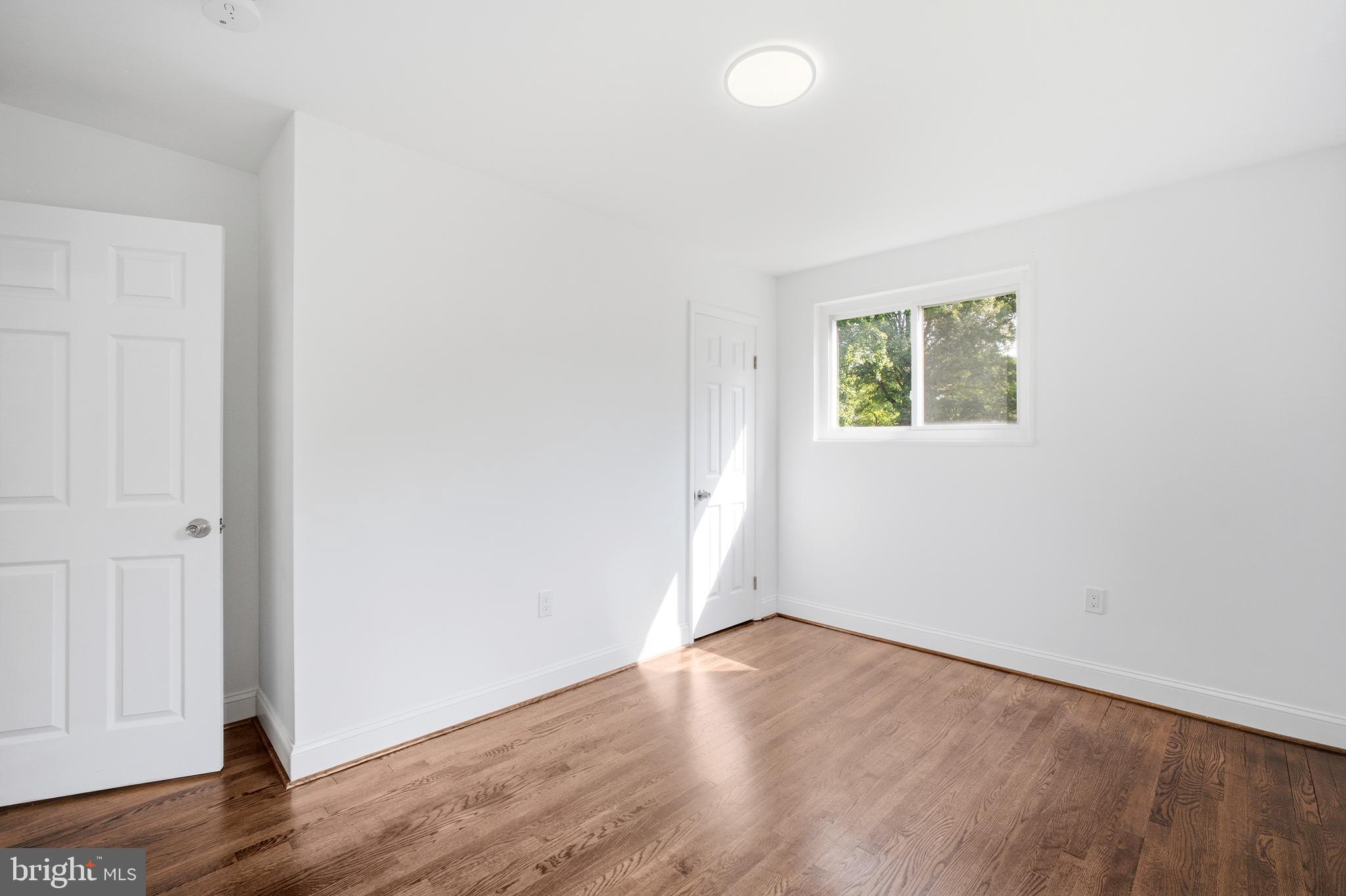 COLLEGE PARK ESTATES - Residential
