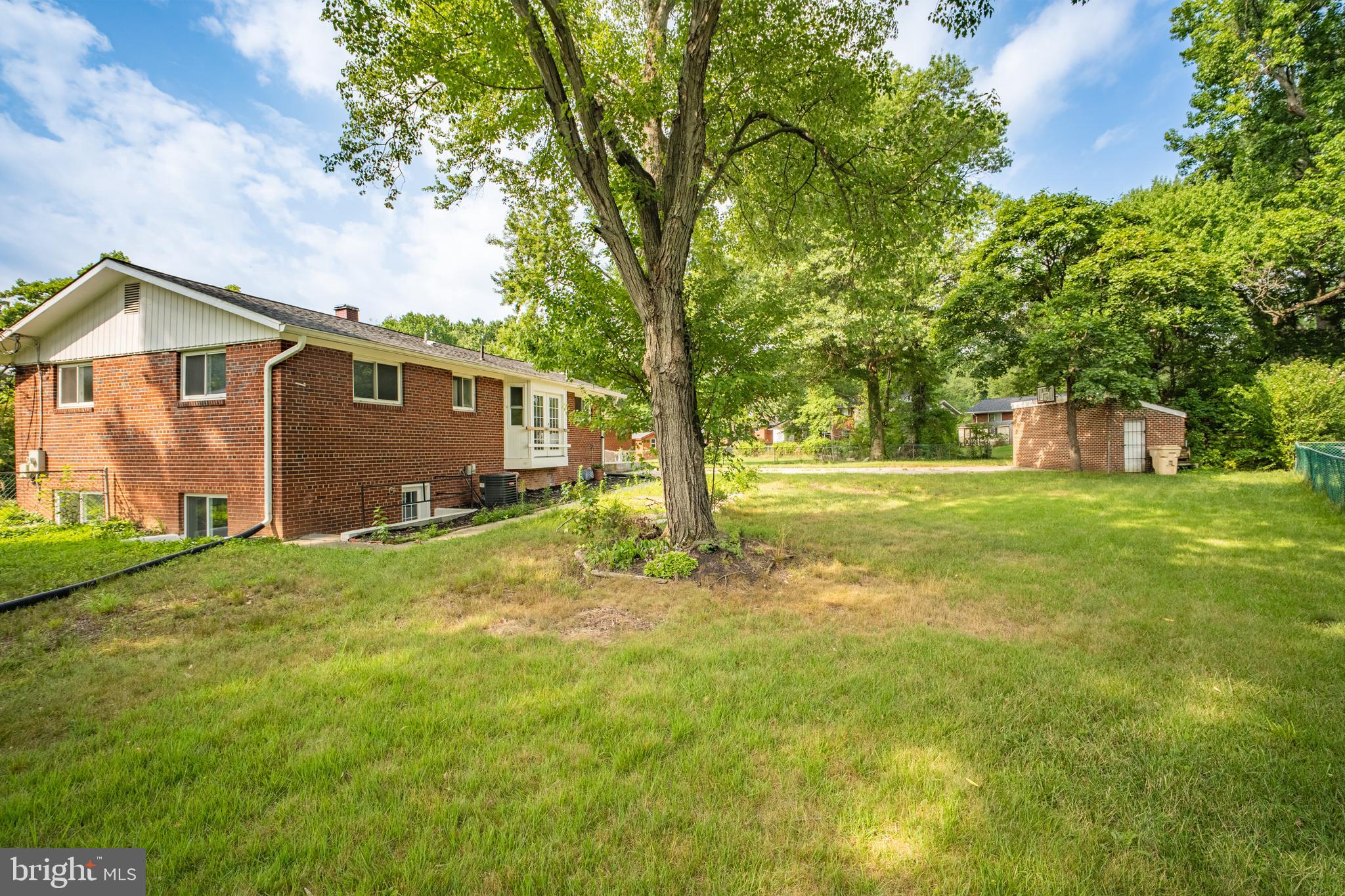 COLLEGE PARK ESTATES - Residential