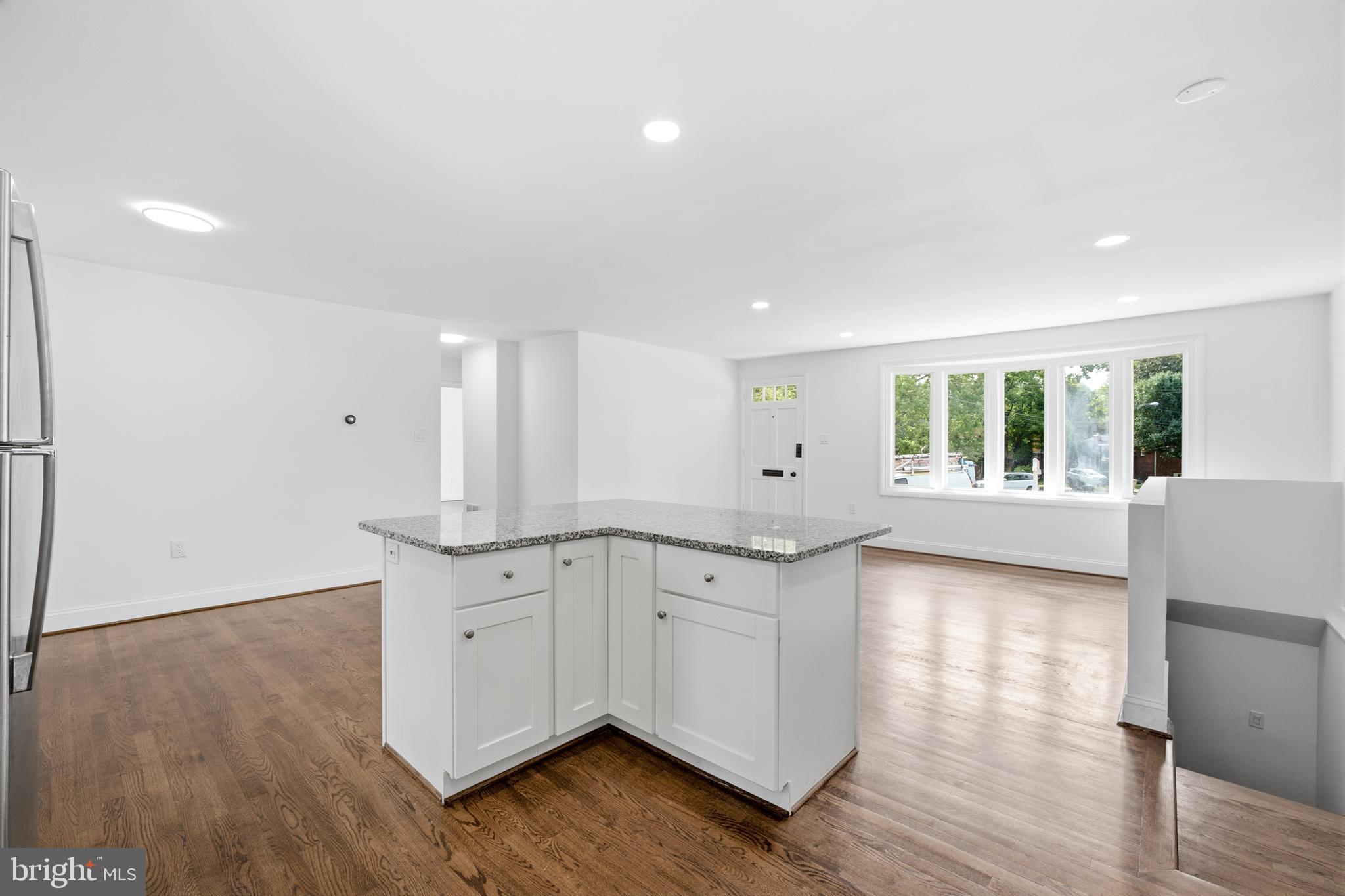 COLLEGE PARK ESTATES - Residential
