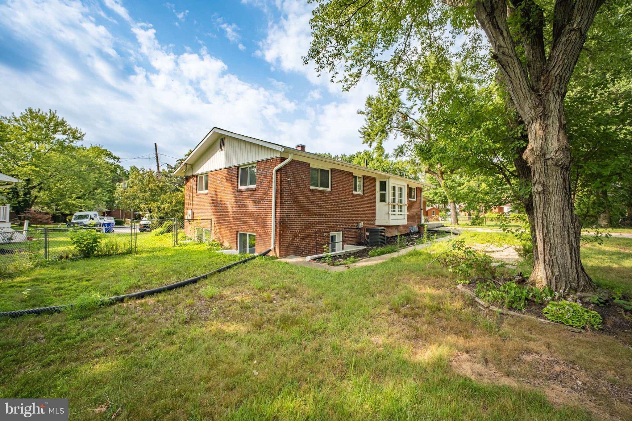 COLLEGE PARK ESTATES - Residential