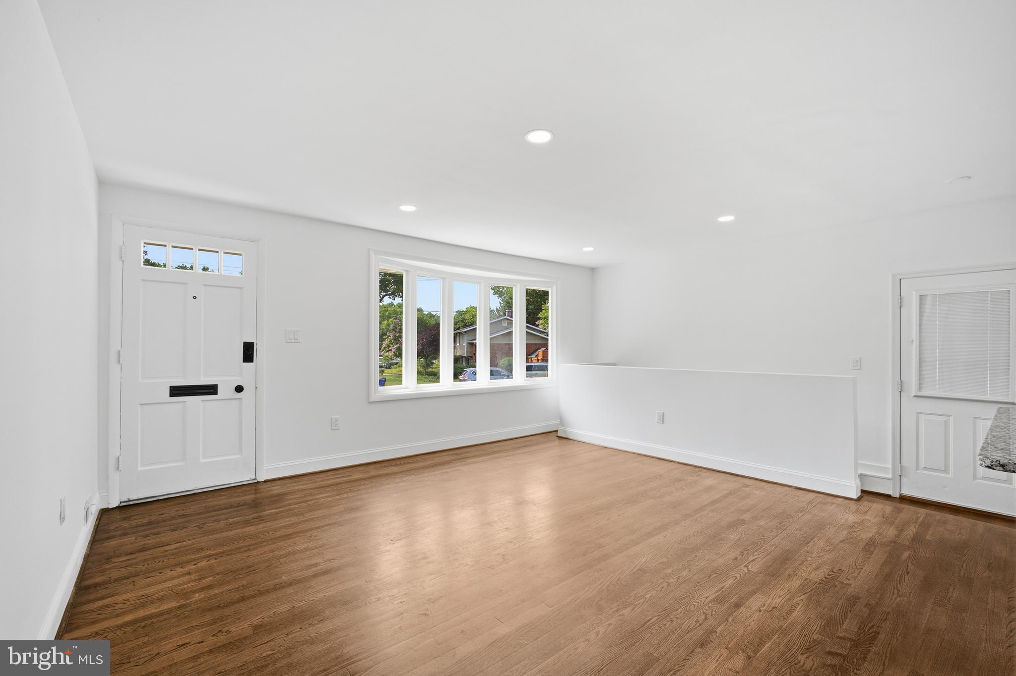 COLLEGE PARK ESTATES - Residential
