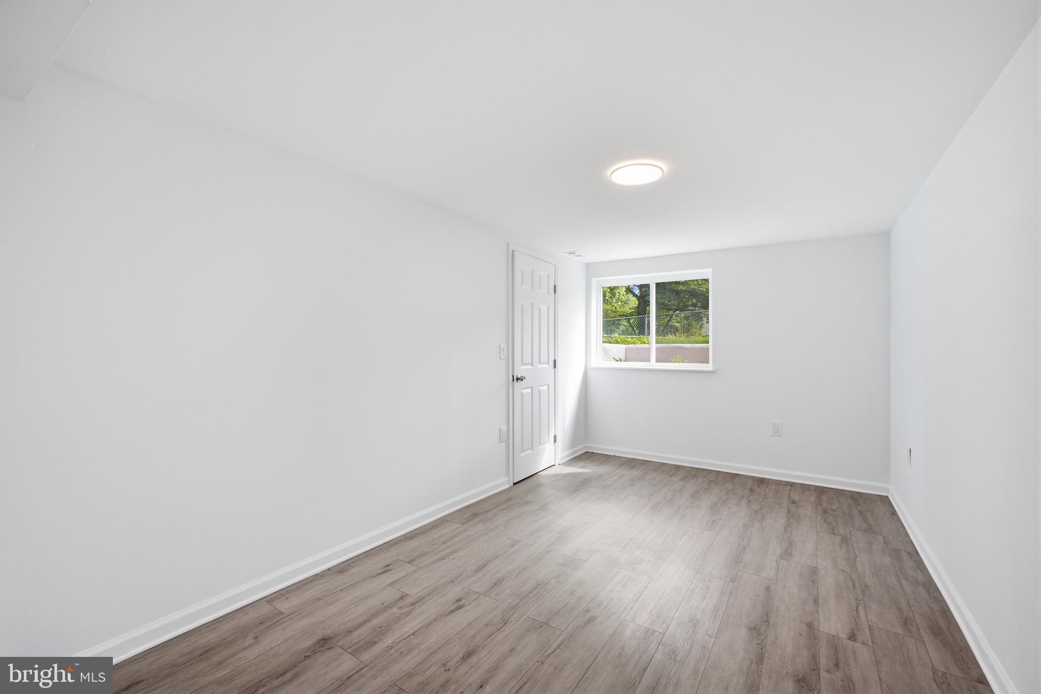 COLLEGE PARK ESTATES - Residential