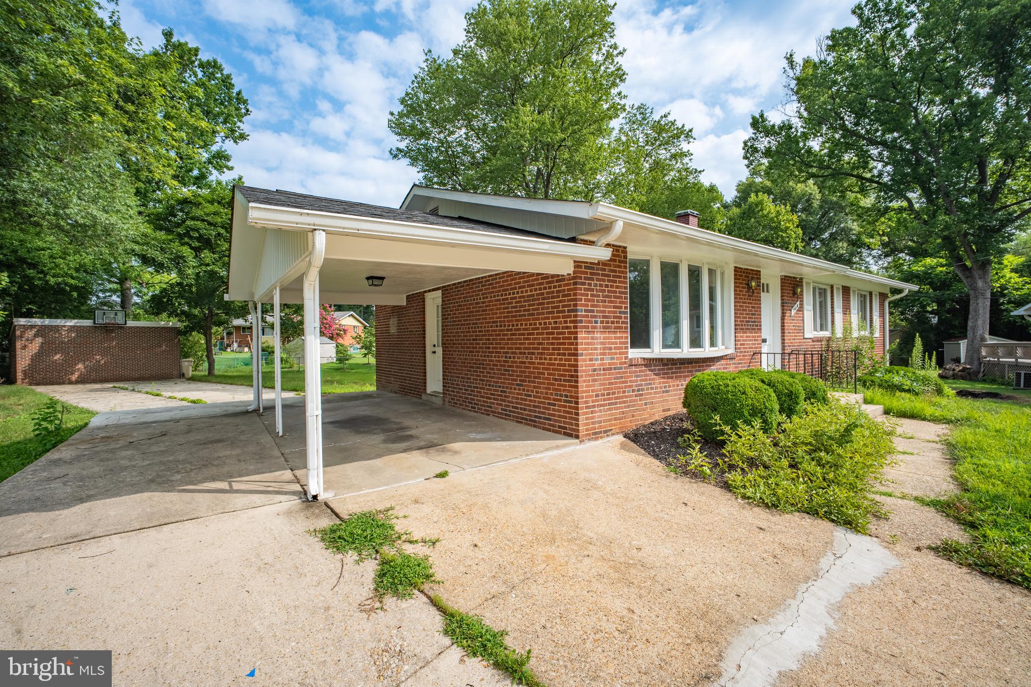 COLLEGE PARK ESTATES - Residential