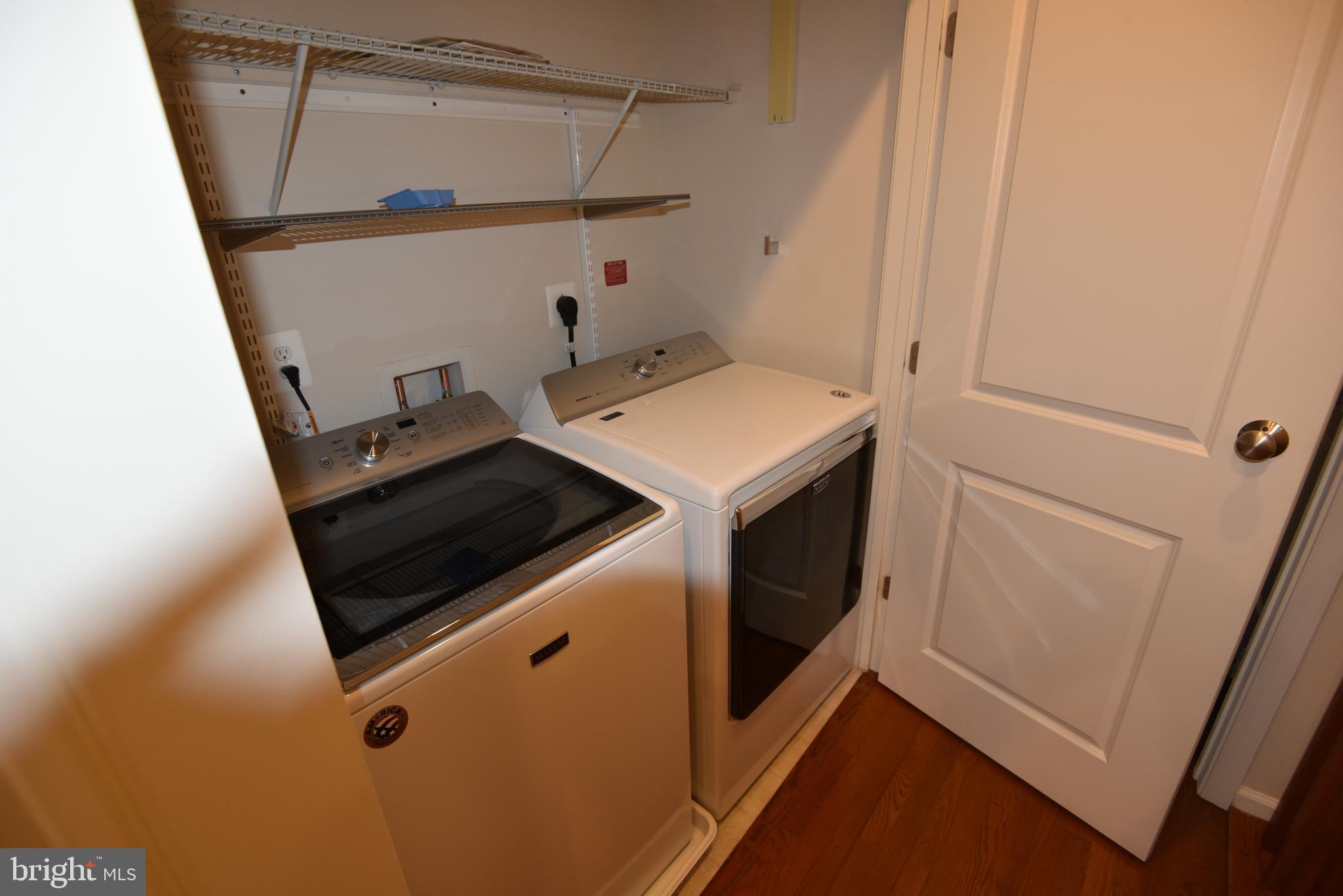 ONE LOUDOUN LANDBAY C - Residential Lease