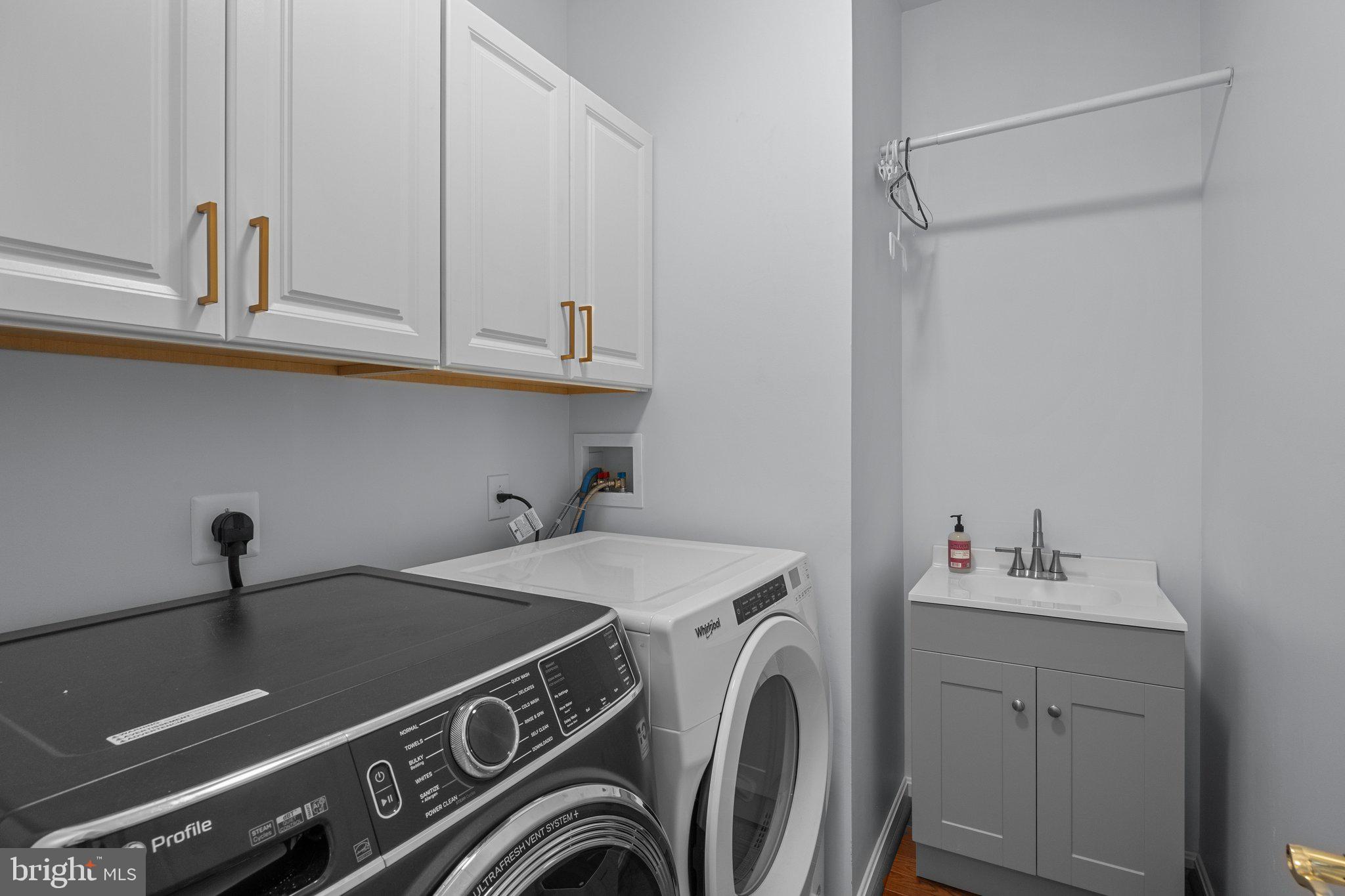 BEDMINSTER SQUARE - Residential