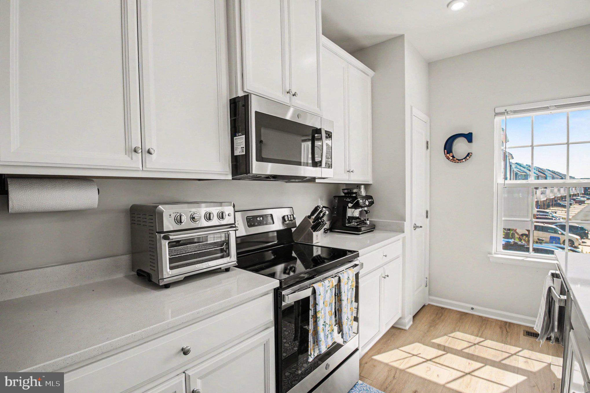 ANCHOR POINT - Residential