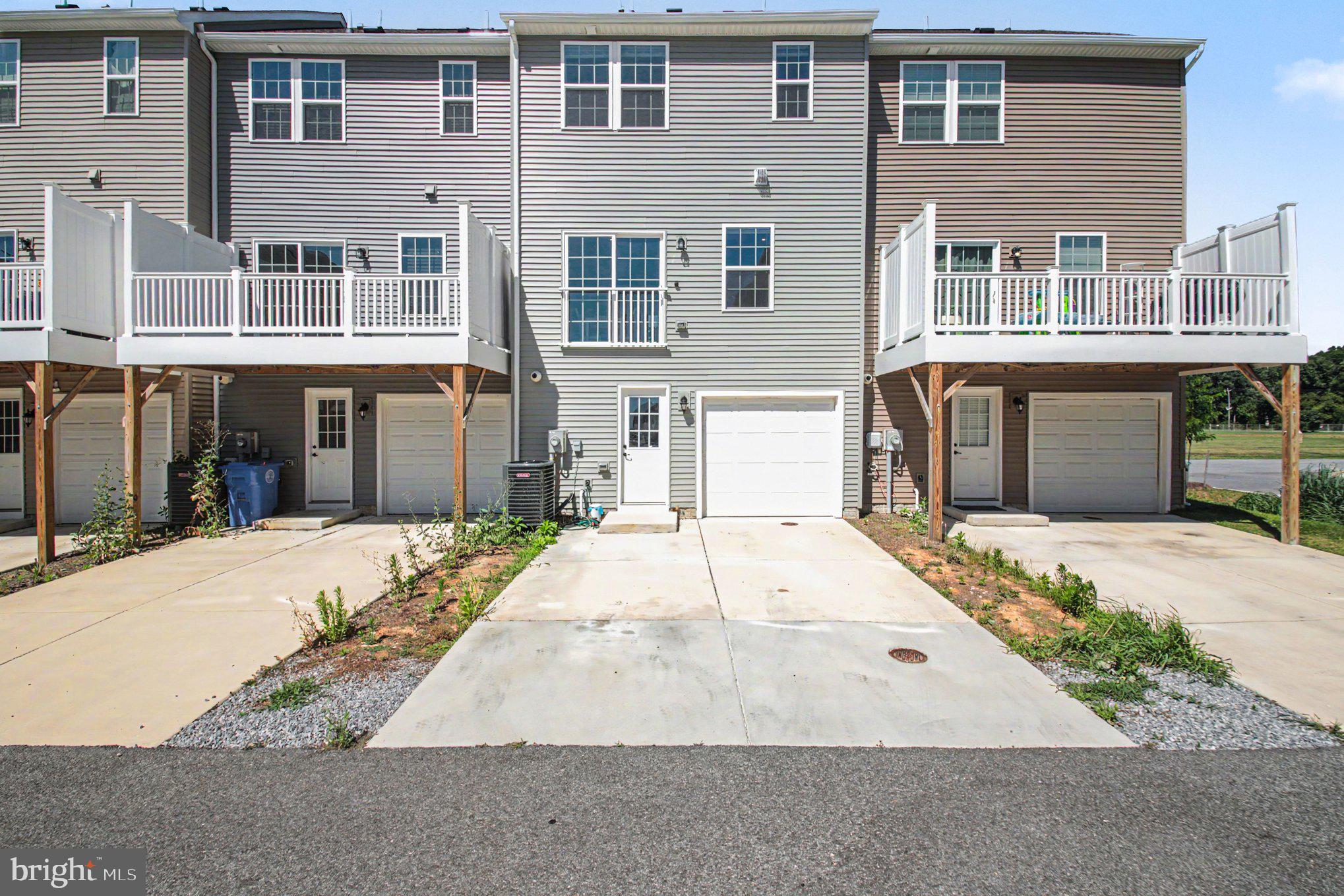 ANCHOR POINT - Residential