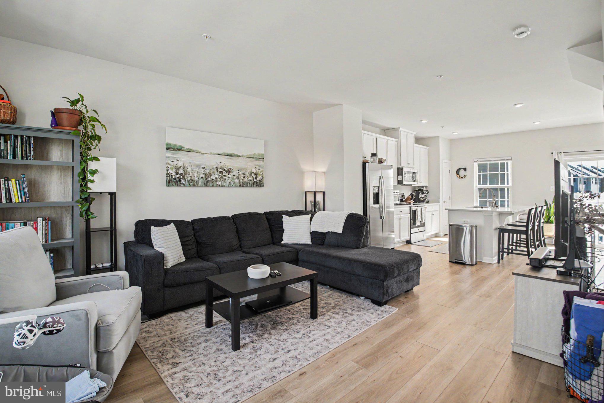 ANCHOR POINT - Residential