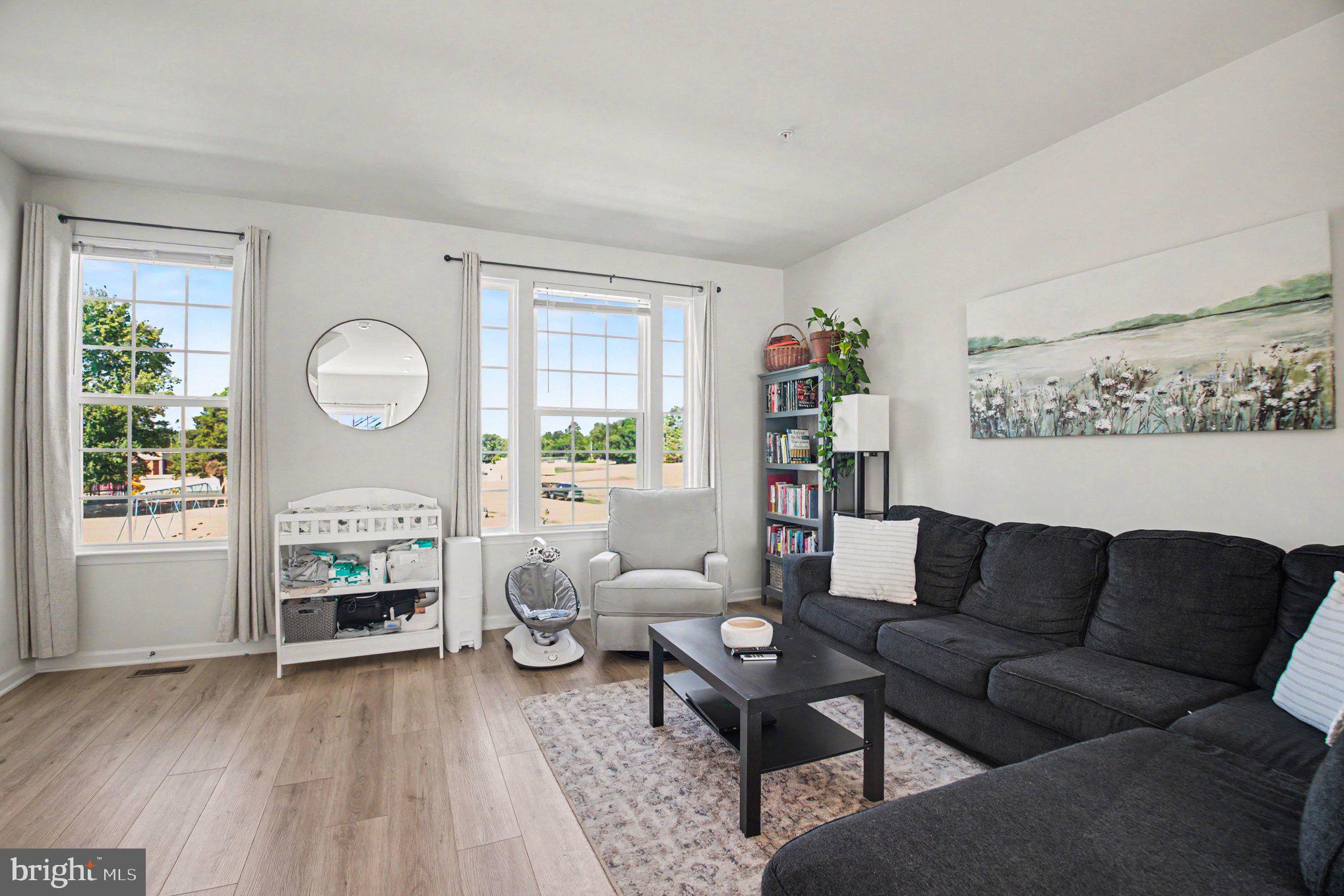 ANCHOR POINT - Residential