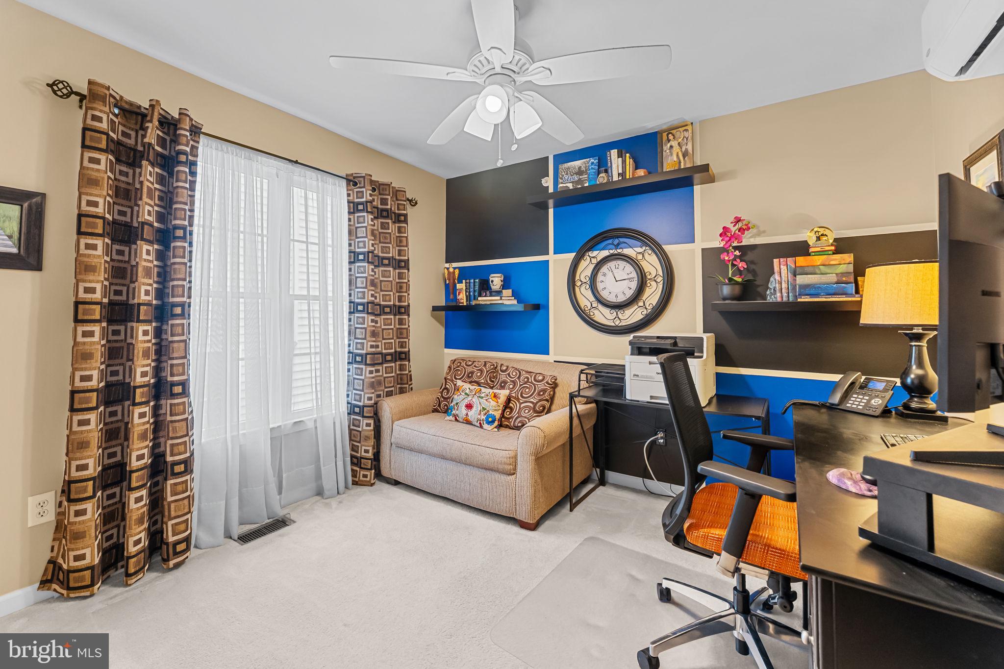 NEW BRITAIN WALK - Residential
