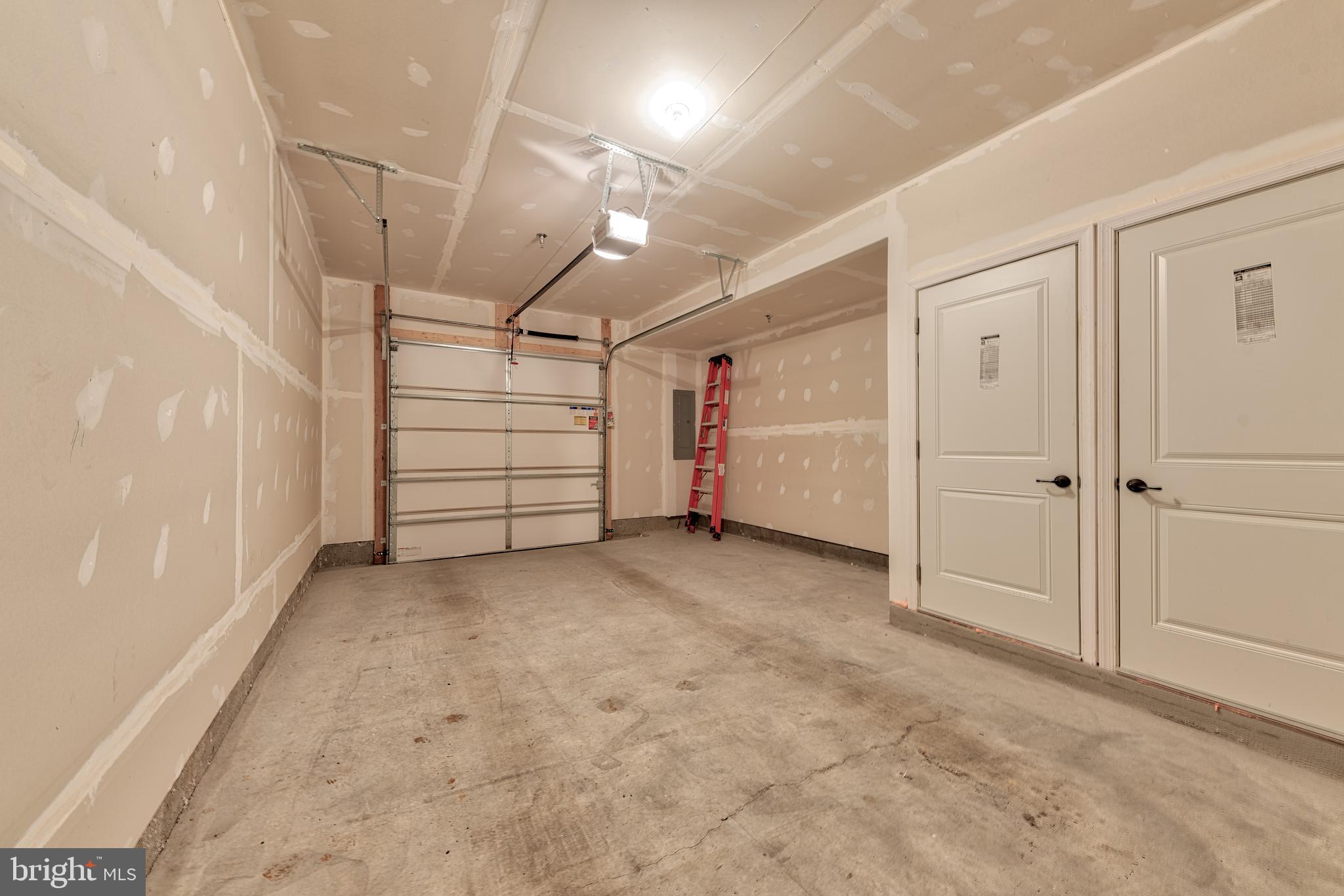 OLDHAM CROSSING - Residential