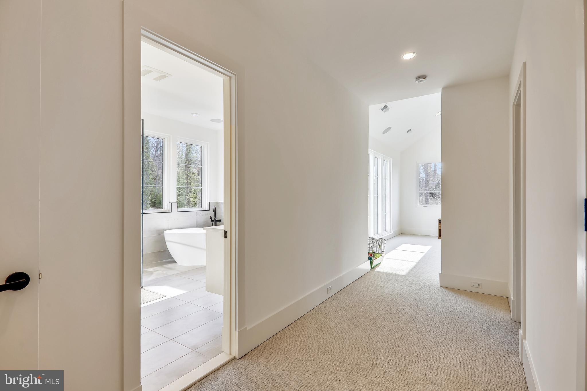 BRADLEY HILLS GROVE - Residential