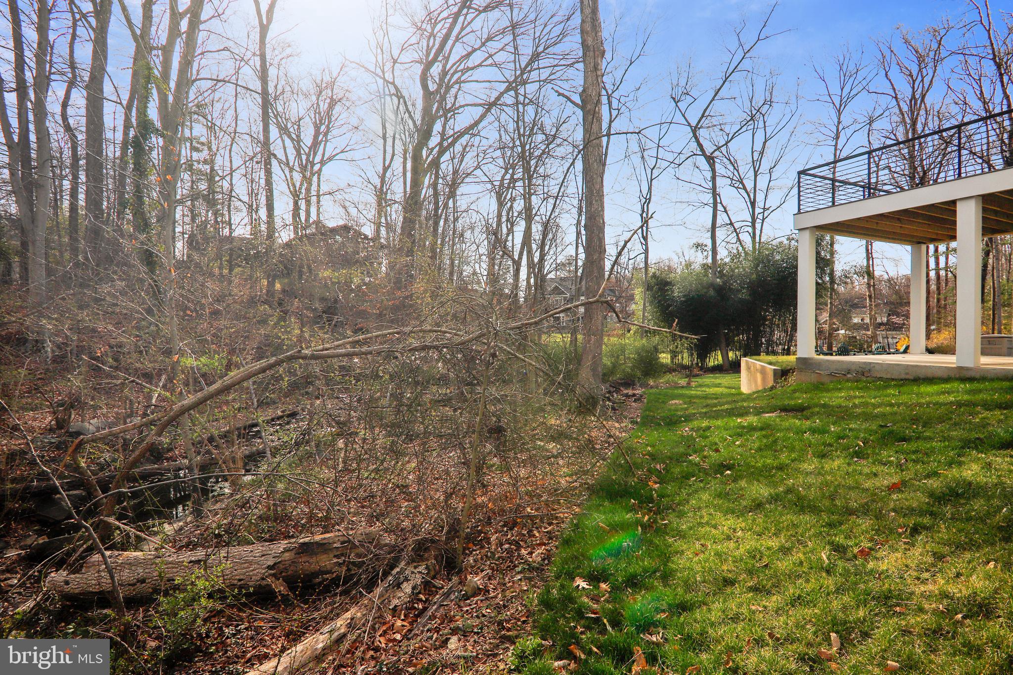 BRADLEY HILLS GROVE - Residential