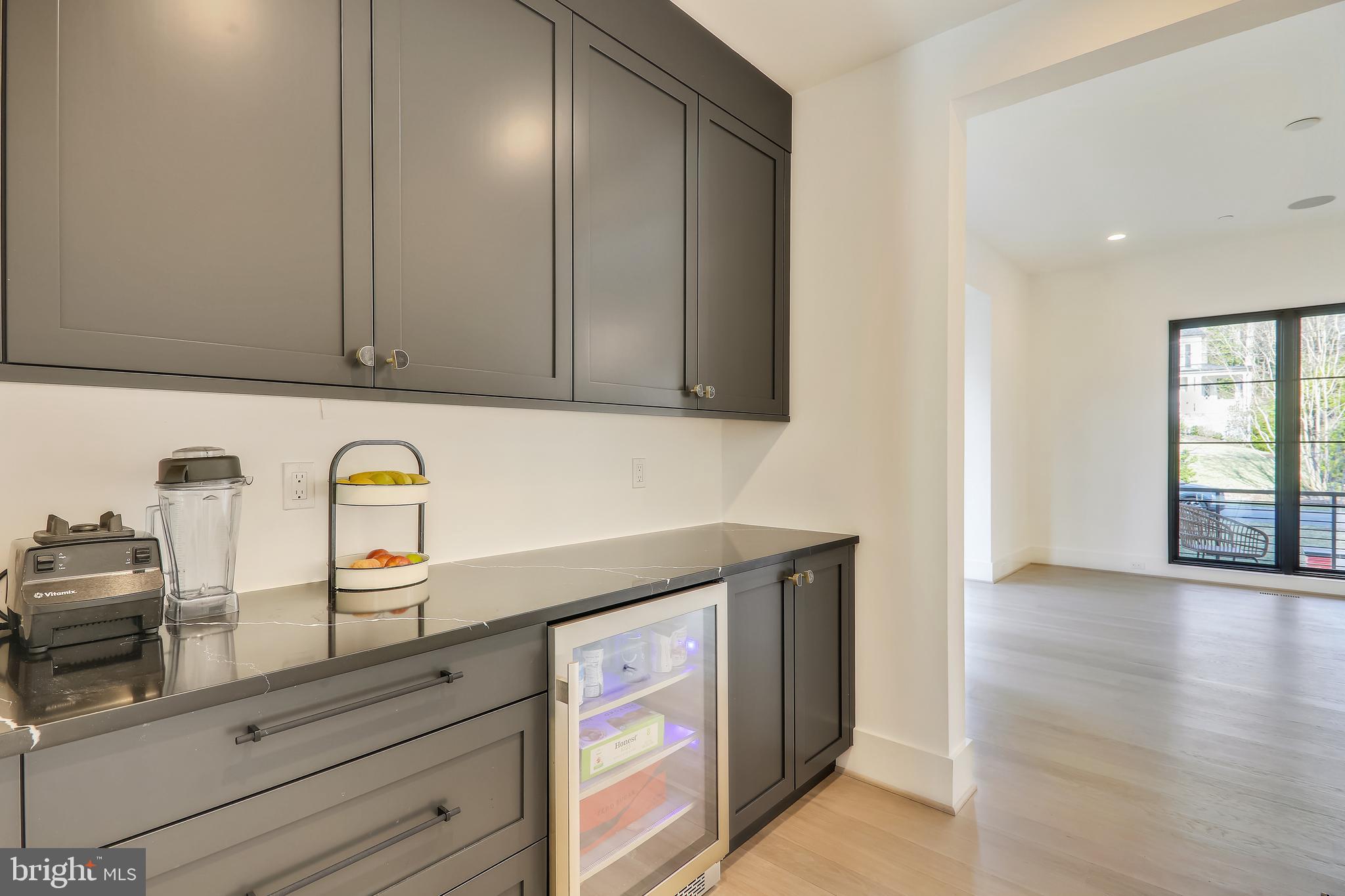 BRADLEY HILLS GROVE - Residential