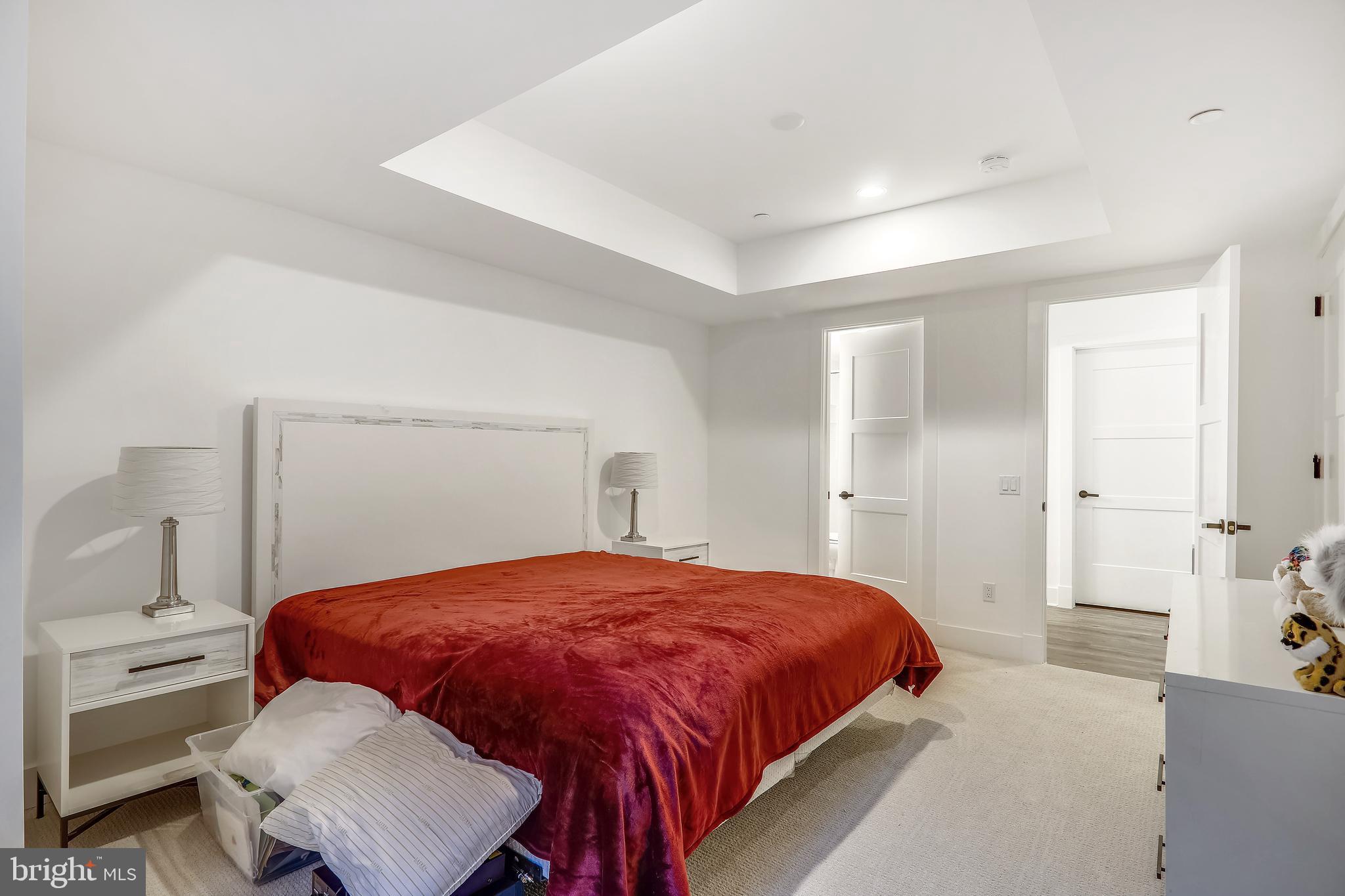 BRADLEY HILLS GROVE - Residential